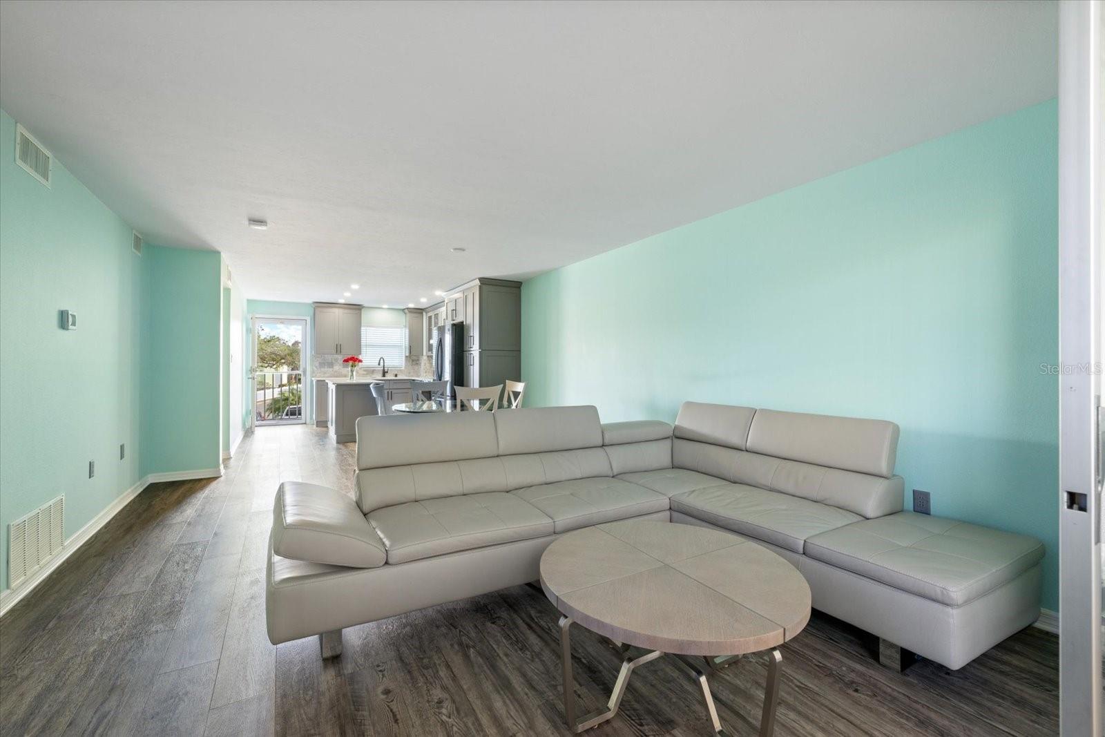 116 VISTA HERMOSA CIR #204C, SARASOTA, FL, 34242
