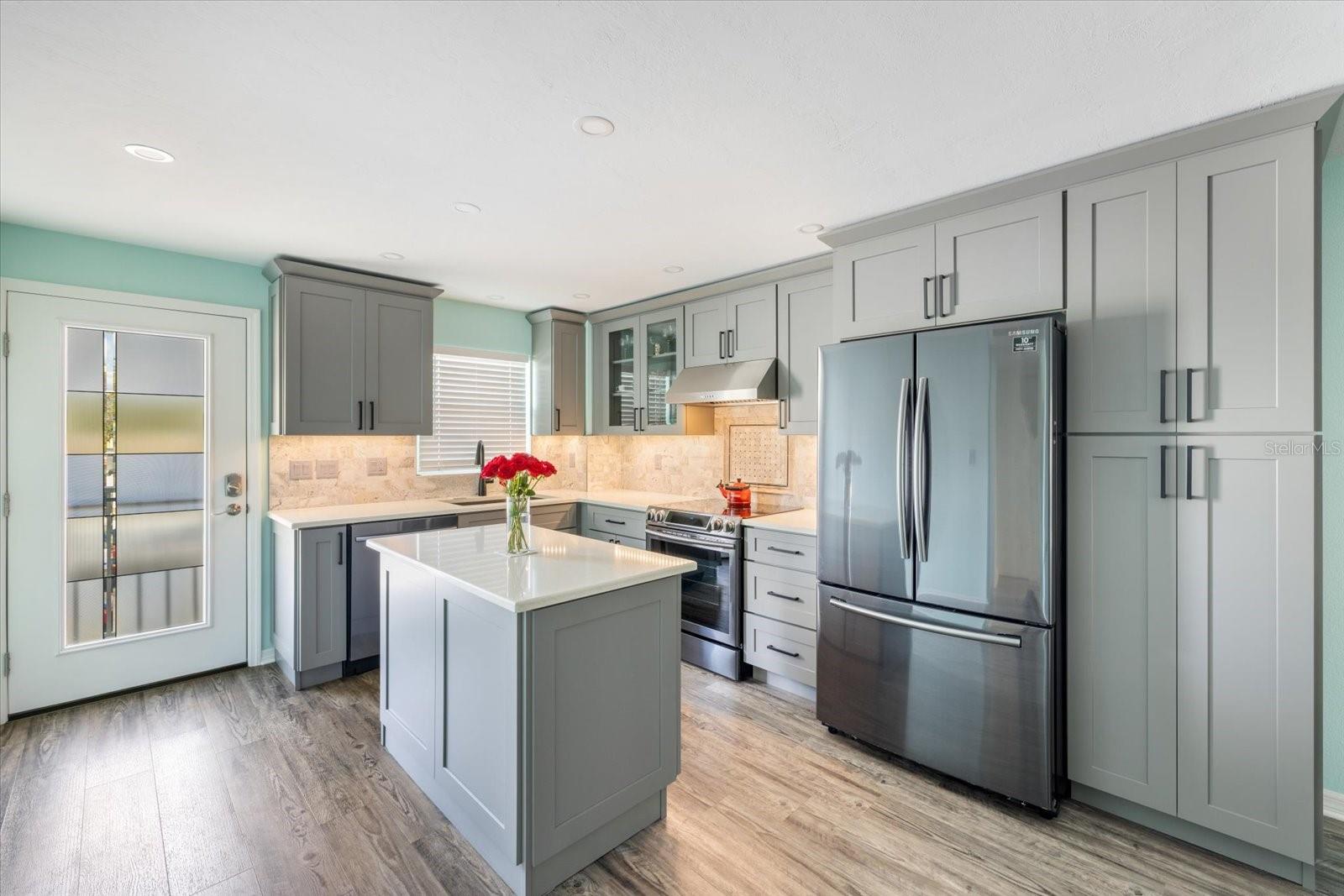 116 VISTA HERMOSA CIR #204C, SARASOTA, FL, 34242