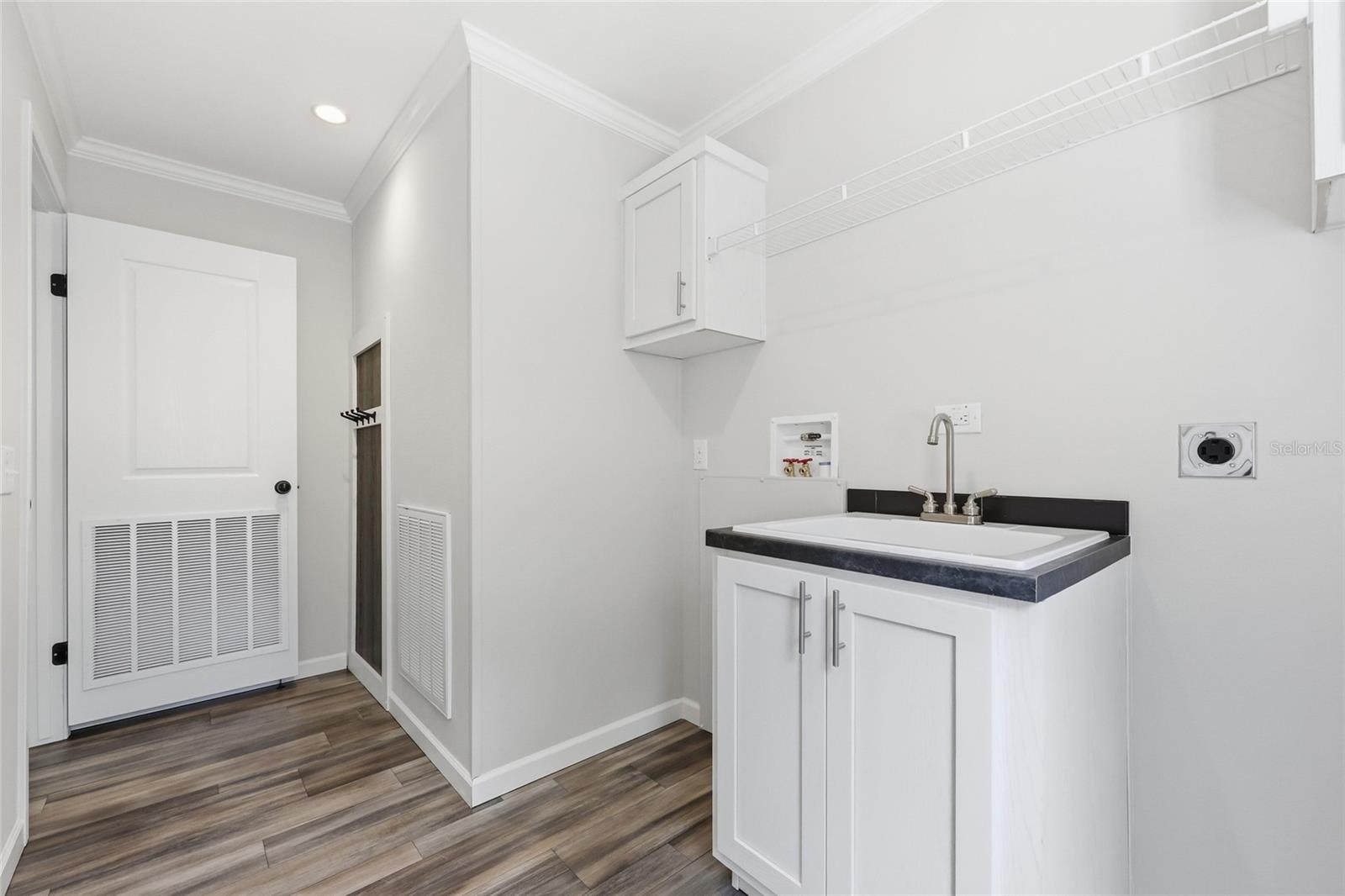 672 SW NEWARK DR, FORT WHITE, FL, 32038
