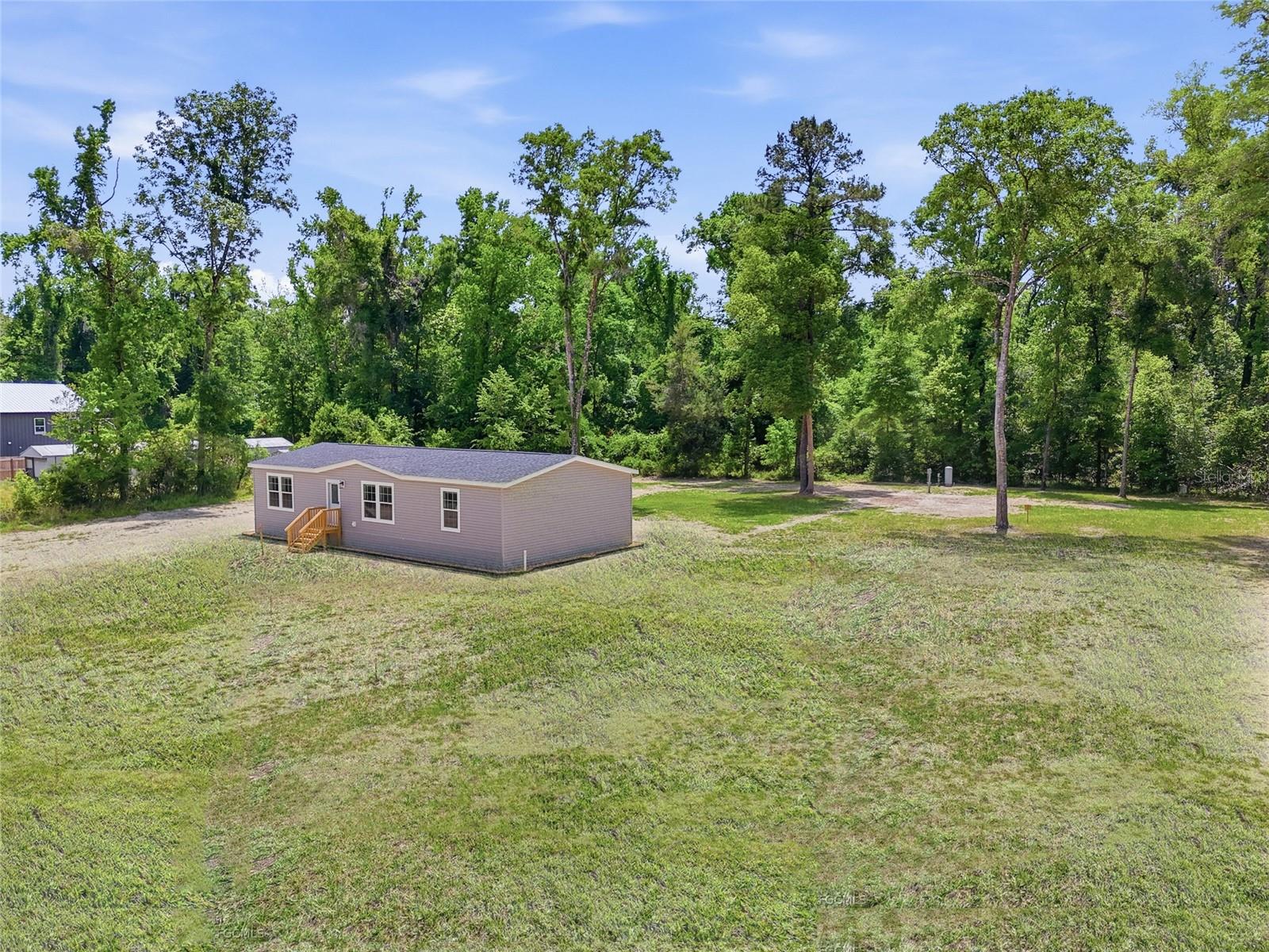 672 SW NEWARK DR, FORT WHITE, FL, 32038