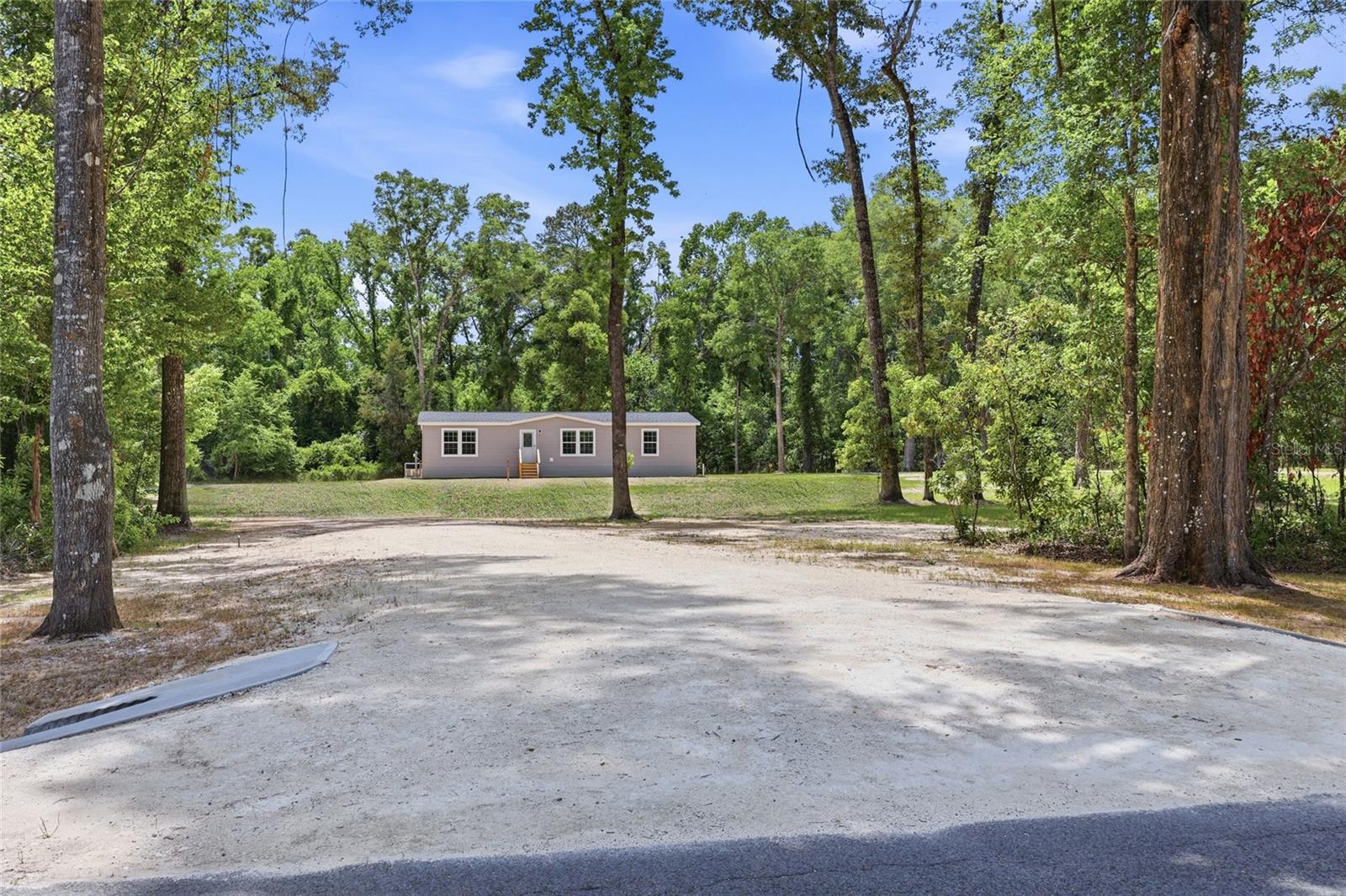 672 SW NEWARK DR, FORT WHITE, FL, 32038