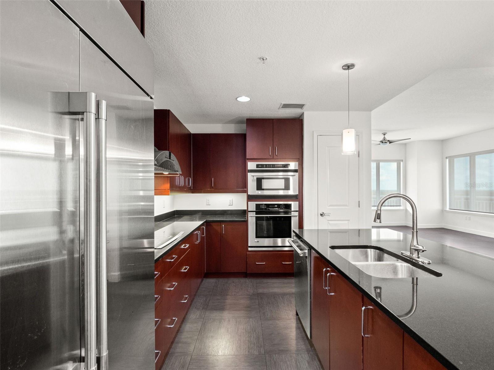 100 S EOLA DR #1609, ORLANDO, FL, 32801