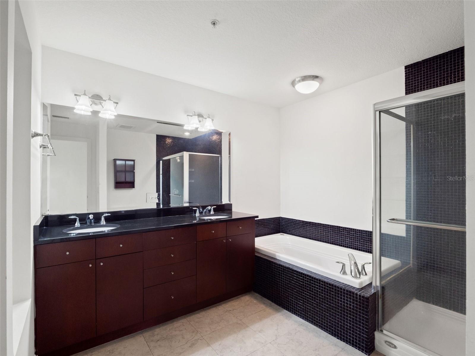 100 S EOLA DR #1609, ORLANDO, FL, 32801