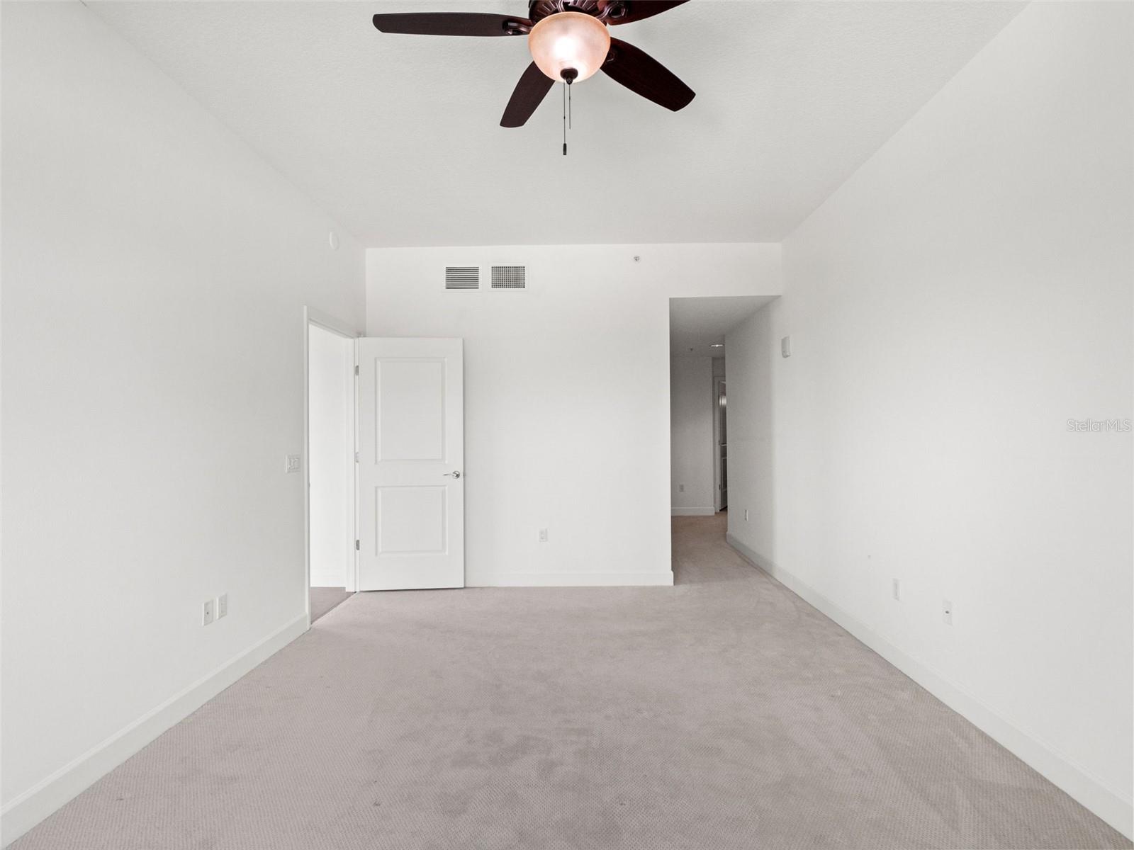 100 S EOLA DR #1609, ORLANDO, FL, 32801