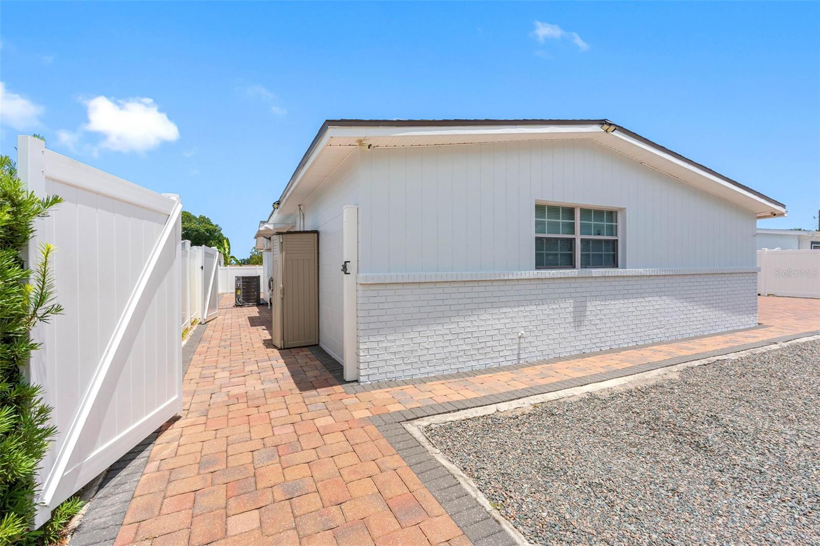 6033 AMBASSADOR DR, TAMPA, FL, 33615