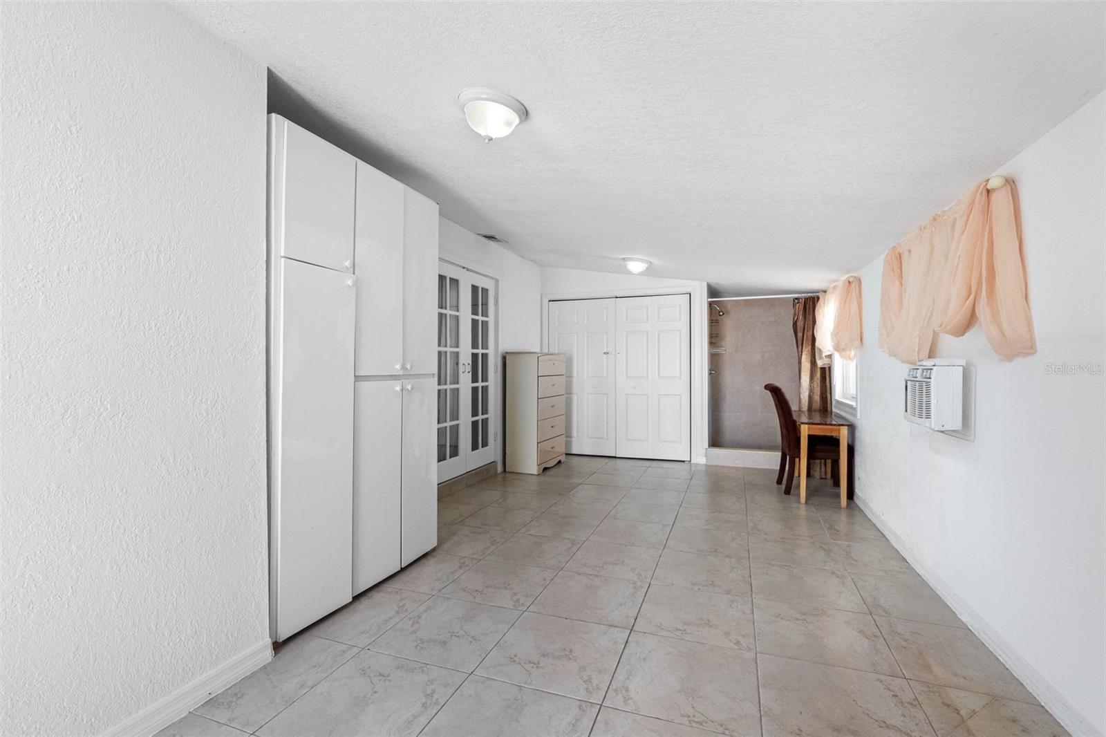 6033 AMBASSADOR DR, TAMPA, FL, 33615