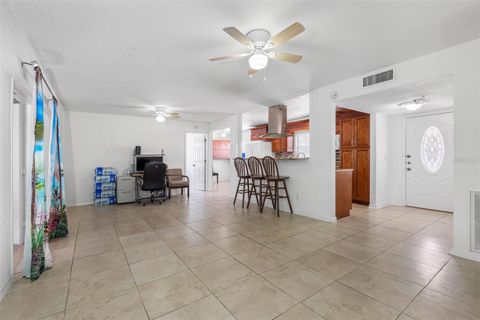 6033 AMBASSADOR DR, TAMPA, FL, 33615