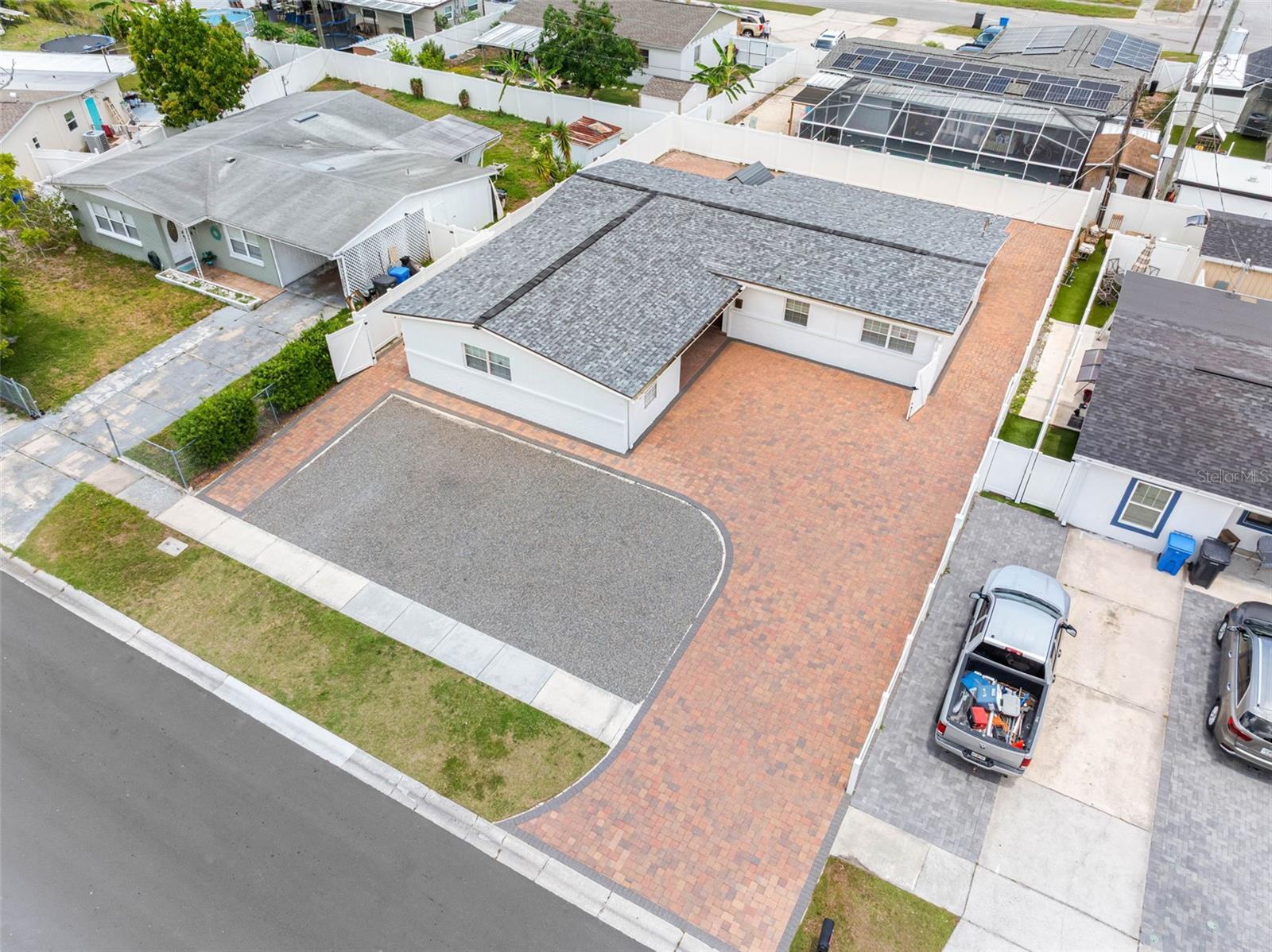 6033 AMBASSADOR DR, TAMPA, FL, 33615
