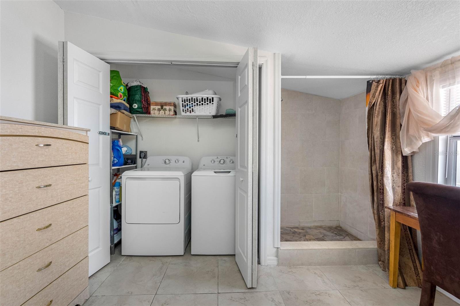 6033 AMBASSADOR DR, TAMPA, FL, 33615