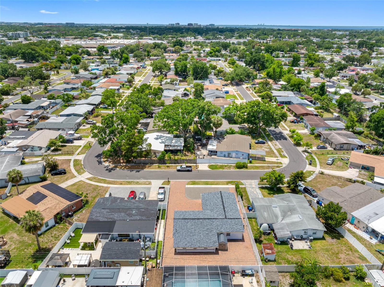 6033 AMBASSADOR DR, TAMPA, FL, 33615