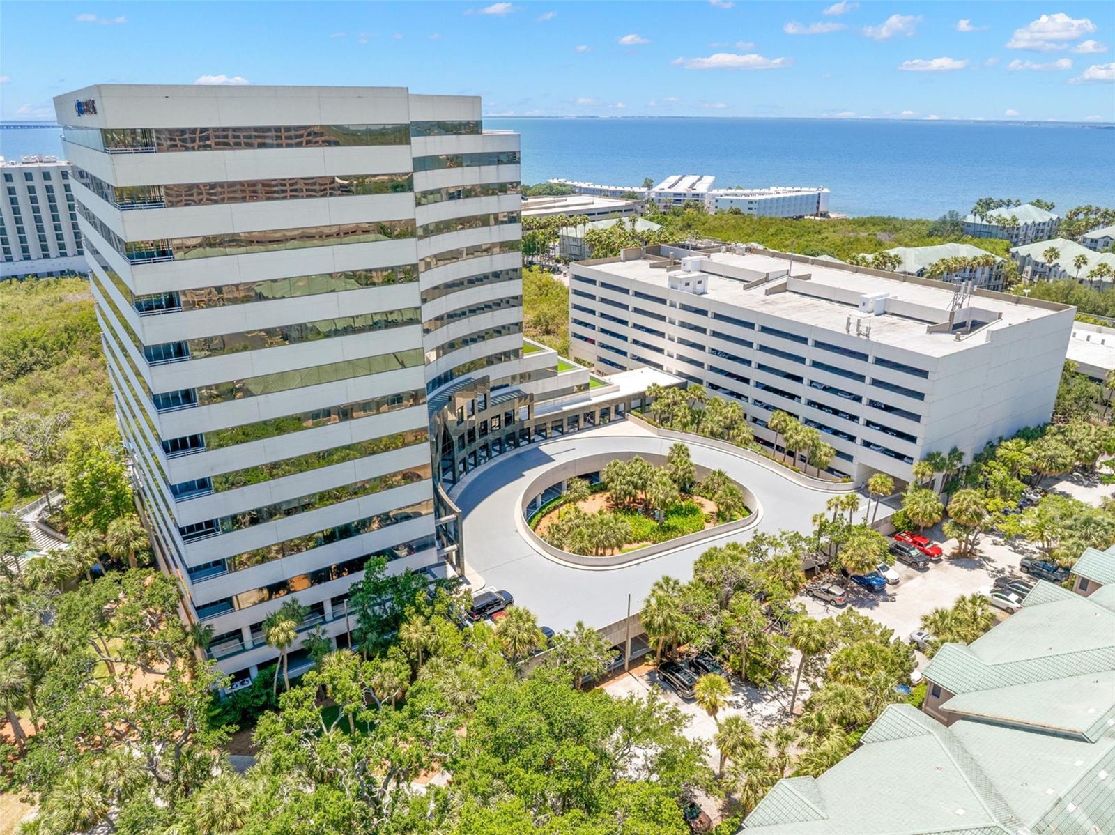 2701 N ROCKY POINT DR #105, TAMPA, FL, 33607