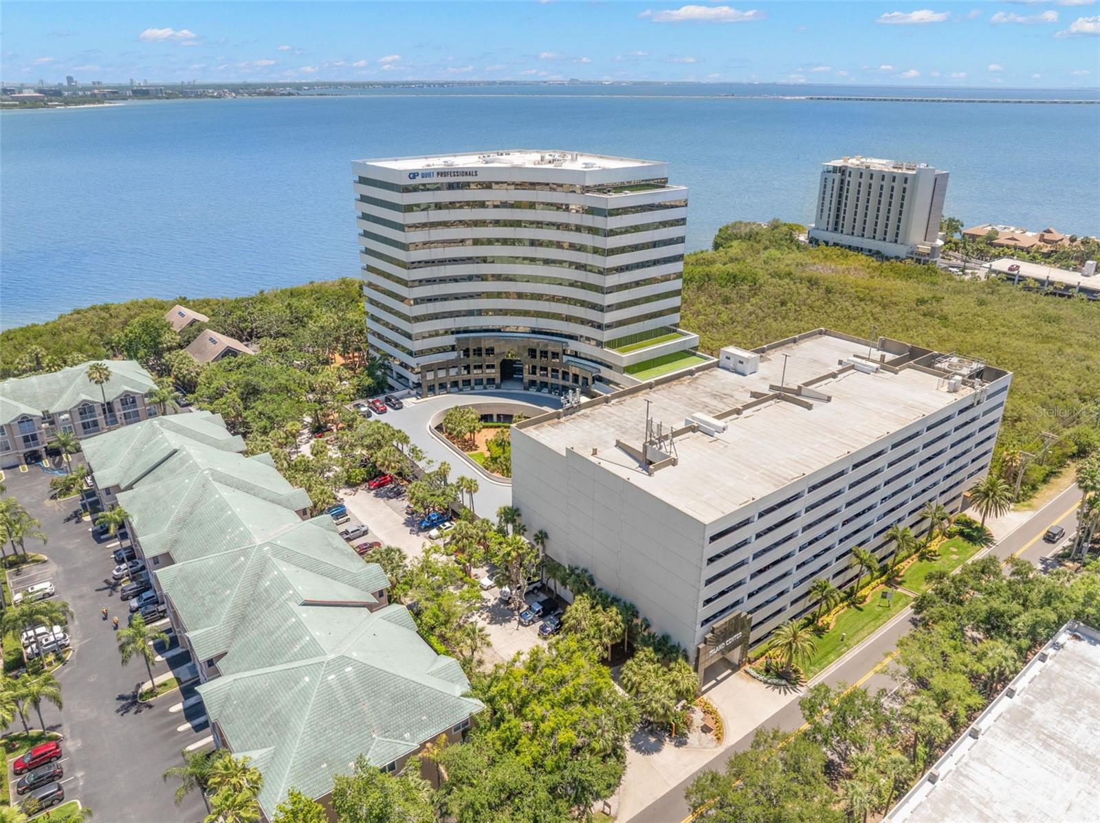 2701 N ROCKY POINT DR #105, TAMPA, FL, 33607
