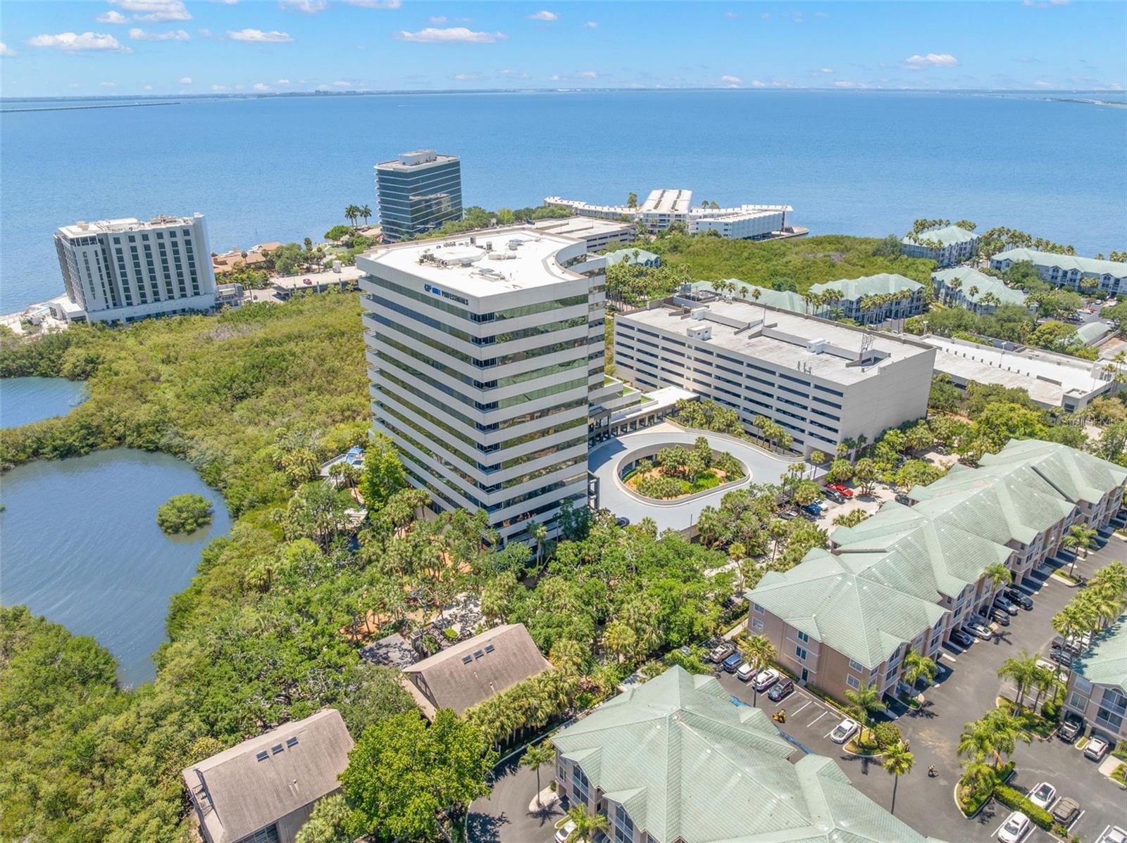 2701 N ROCKY POINT DR #105, TAMPA, FL, 33607