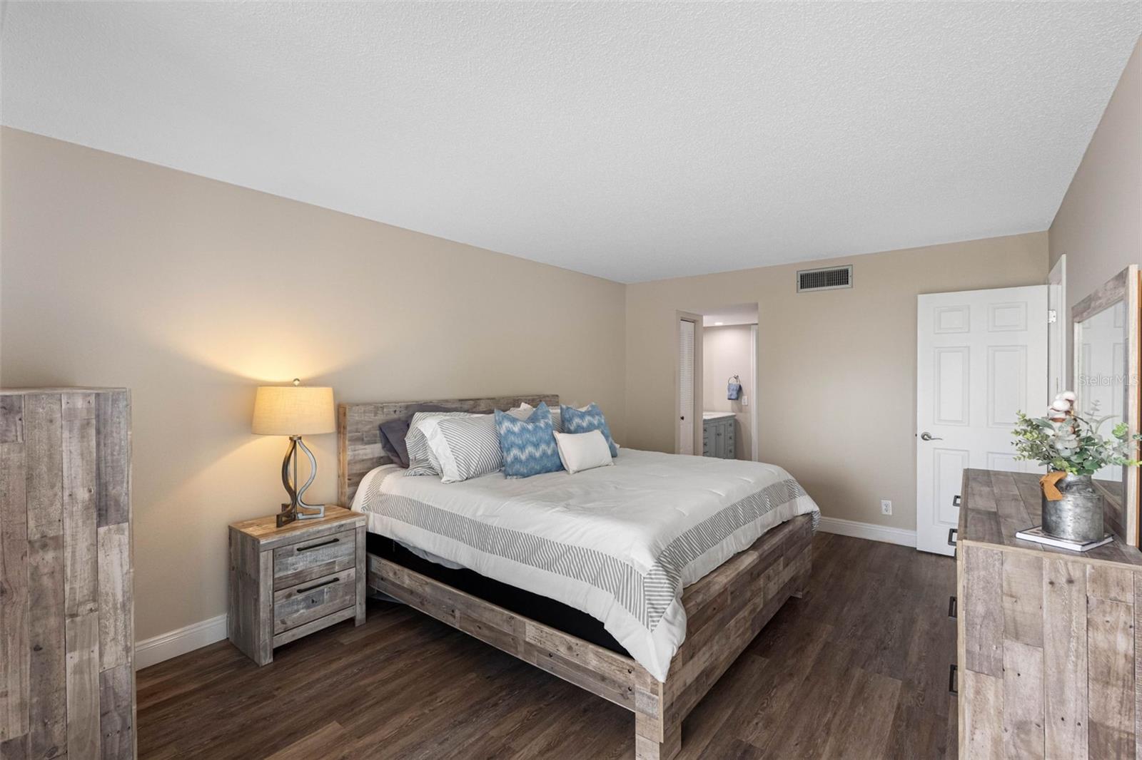 6158 PALMA DEL MAR BLVD S #305, ST PETERSBURG, FL, 33715