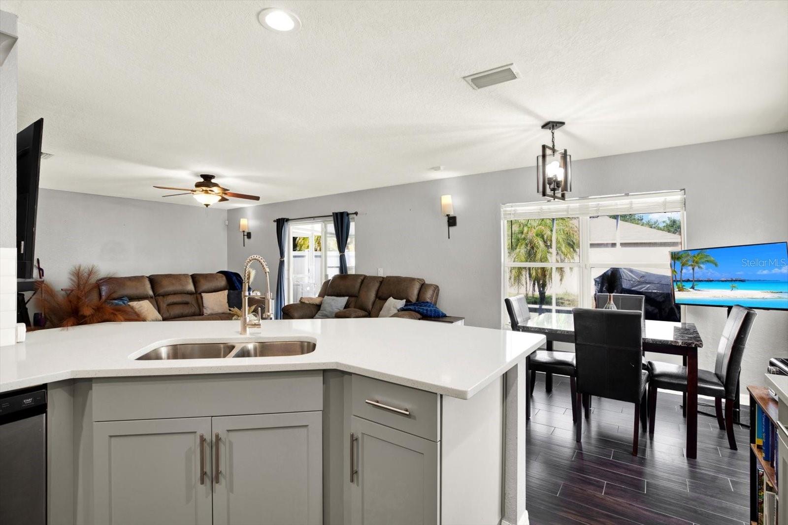 11434 CRESTLAKE VILLAGE DR, RIVERVIEW, FL, 33569