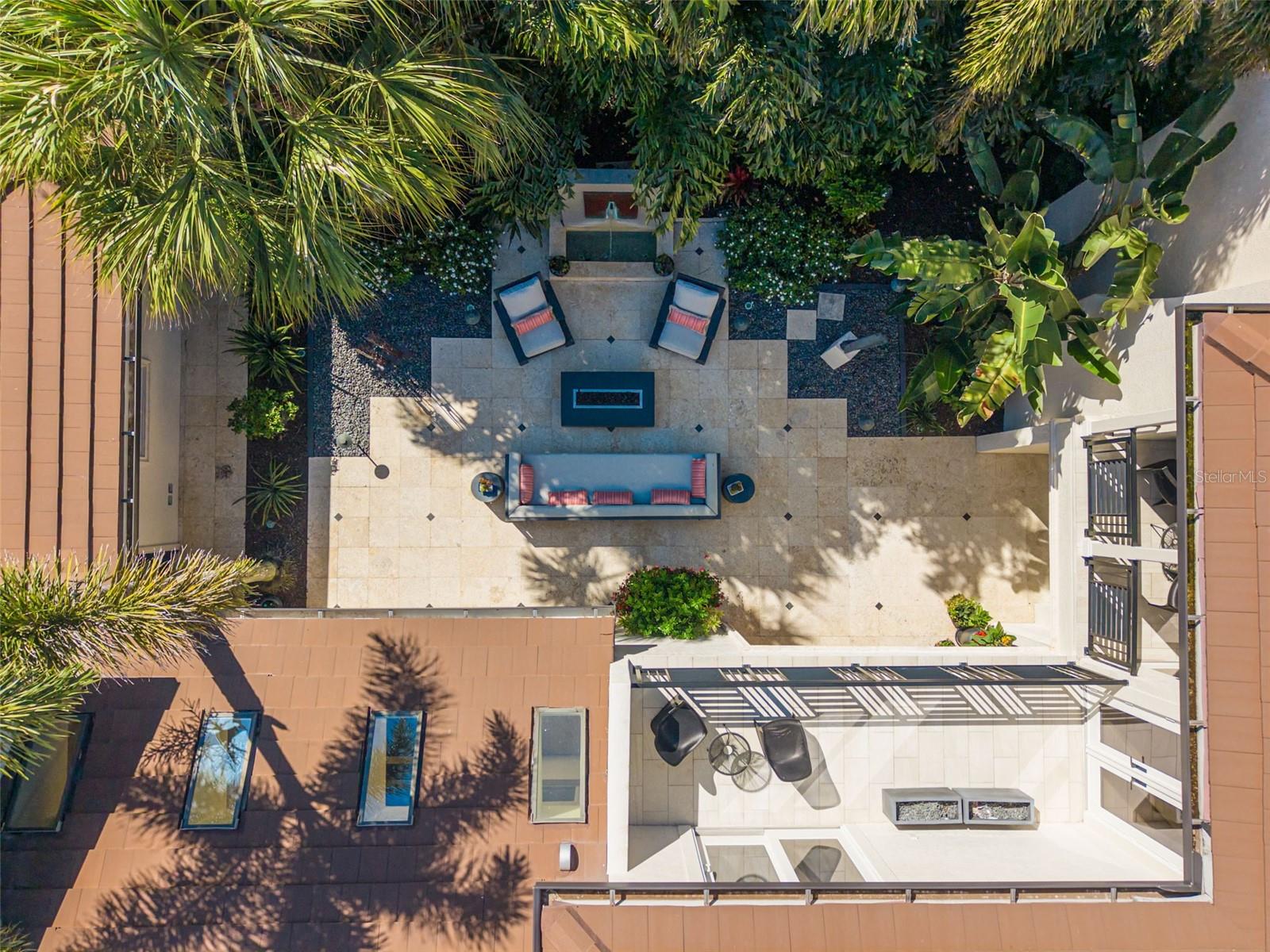 725 BRIGHTWATERS BLVD NE, ST PETERSBURG, FL, 33704
