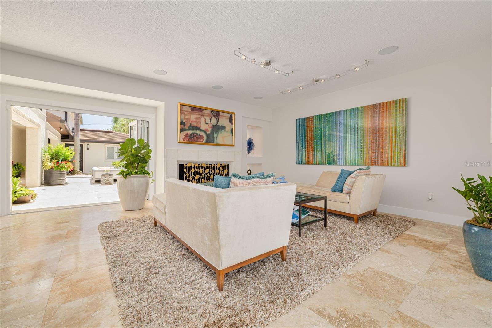 725 BRIGHTWATERS BLVD NE, ST PETERSBURG, FL, 33704