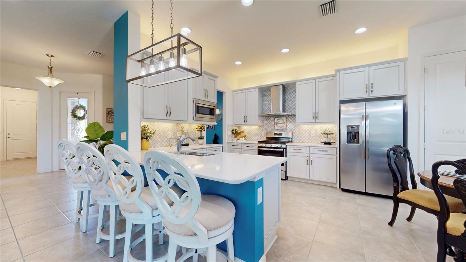 30843 LINDENTREE DR, WESLEY CHAPEL, FL, 33543