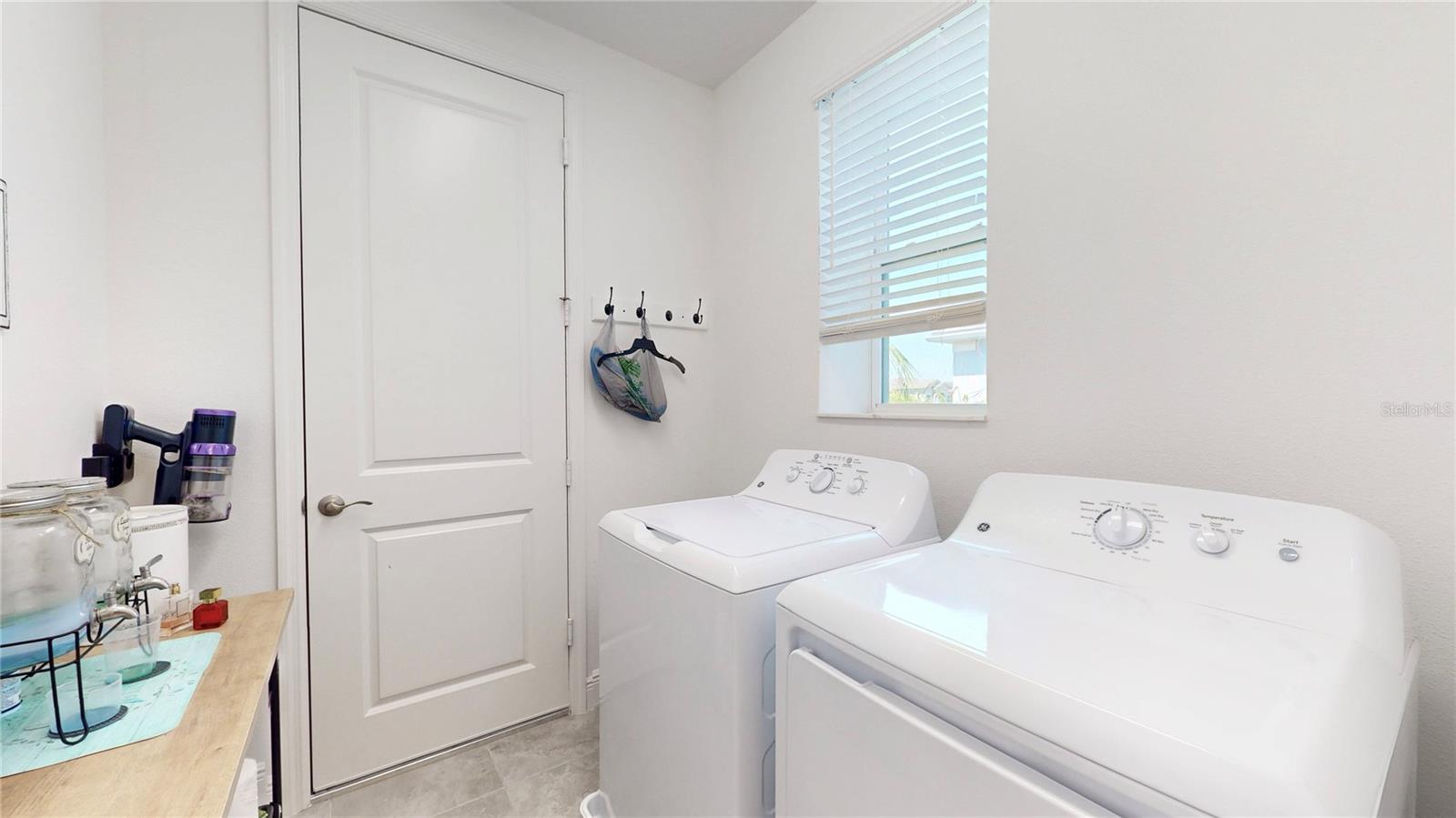 30843 LINDENTREE DR, WESLEY CHAPEL, FL, 33543