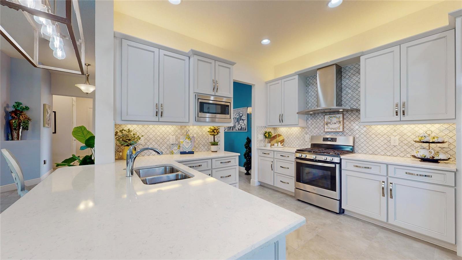 30843 LINDENTREE DR, WESLEY CHAPEL, FL, 33543