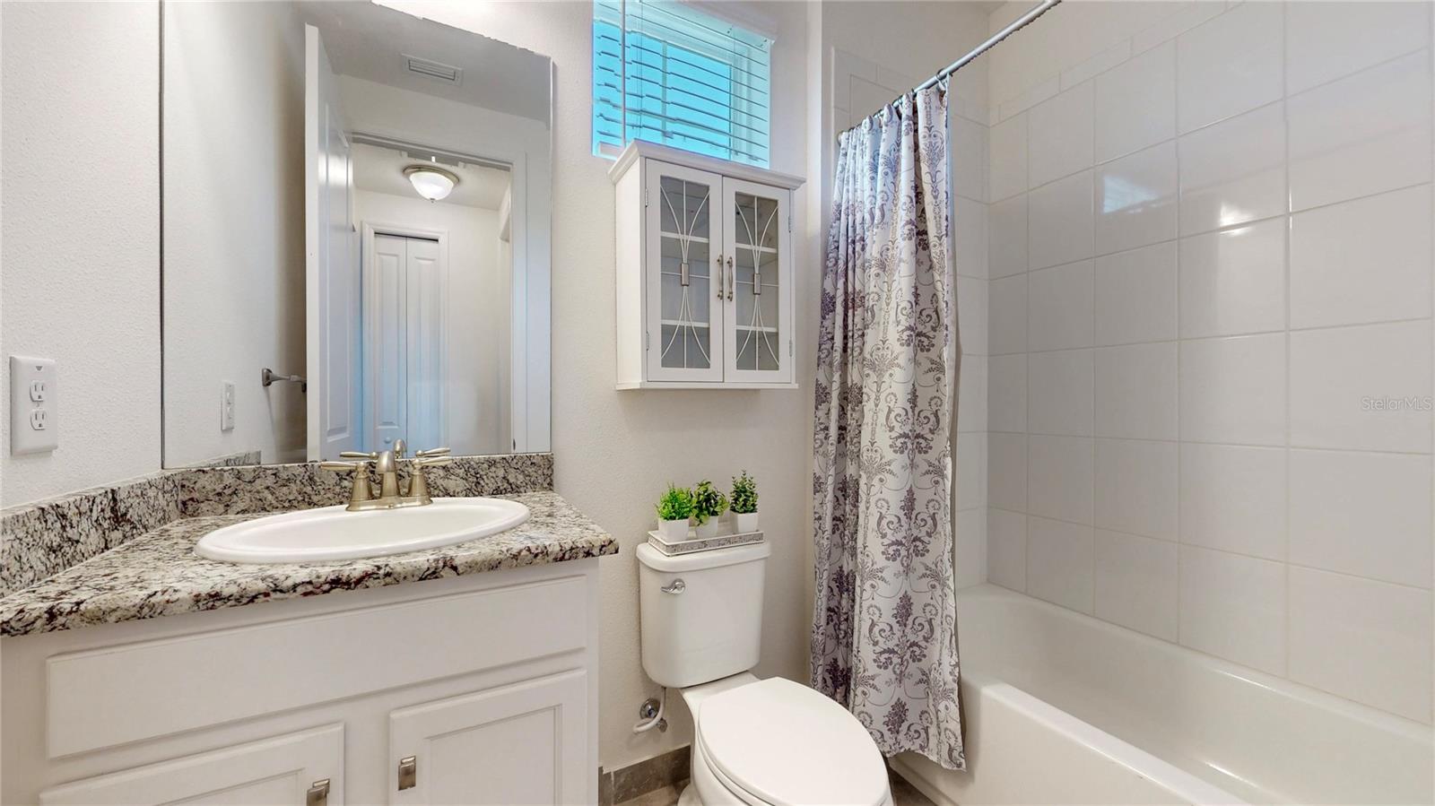 30843 LINDENTREE DR, WESLEY CHAPEL, FL, 33543