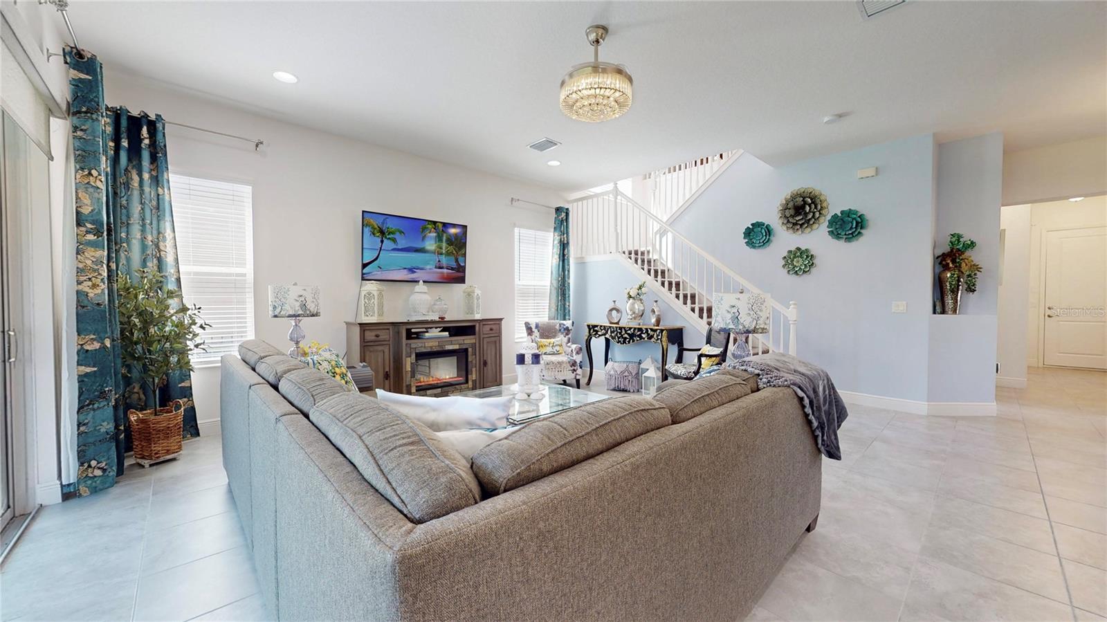 30843 LINDENTREE DR, WESLEY CHAPEL, FL, 33543