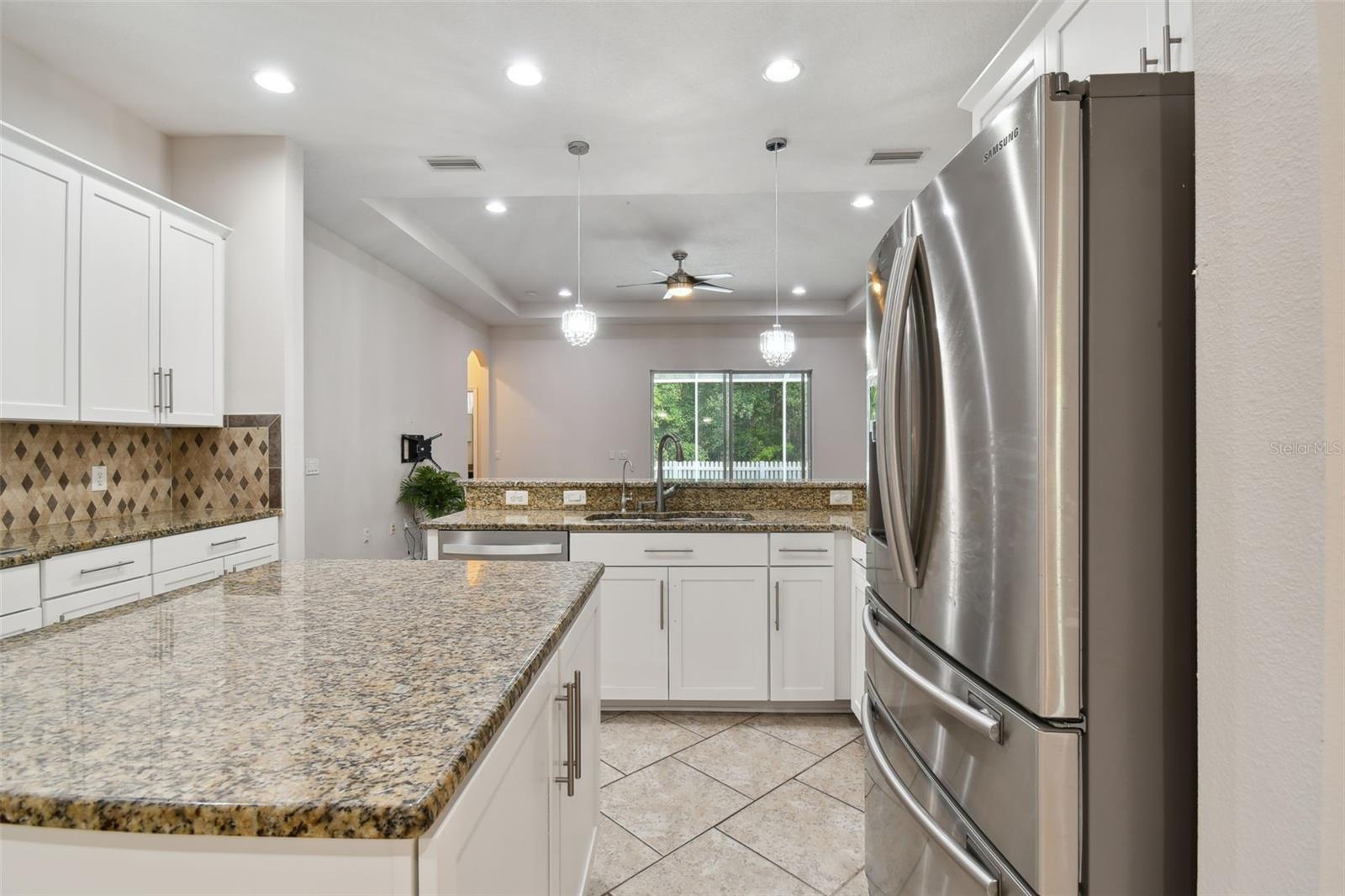 27806 AUTUMN BREEZE CIR, WESLEY CHAPEL, FL, 33544