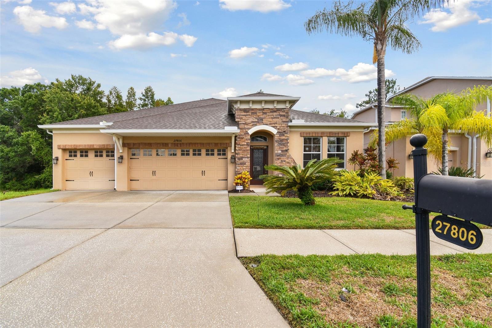 27806 AUTUMN BREEZE CIR, WESLEY CHAPEL, FL, 33544