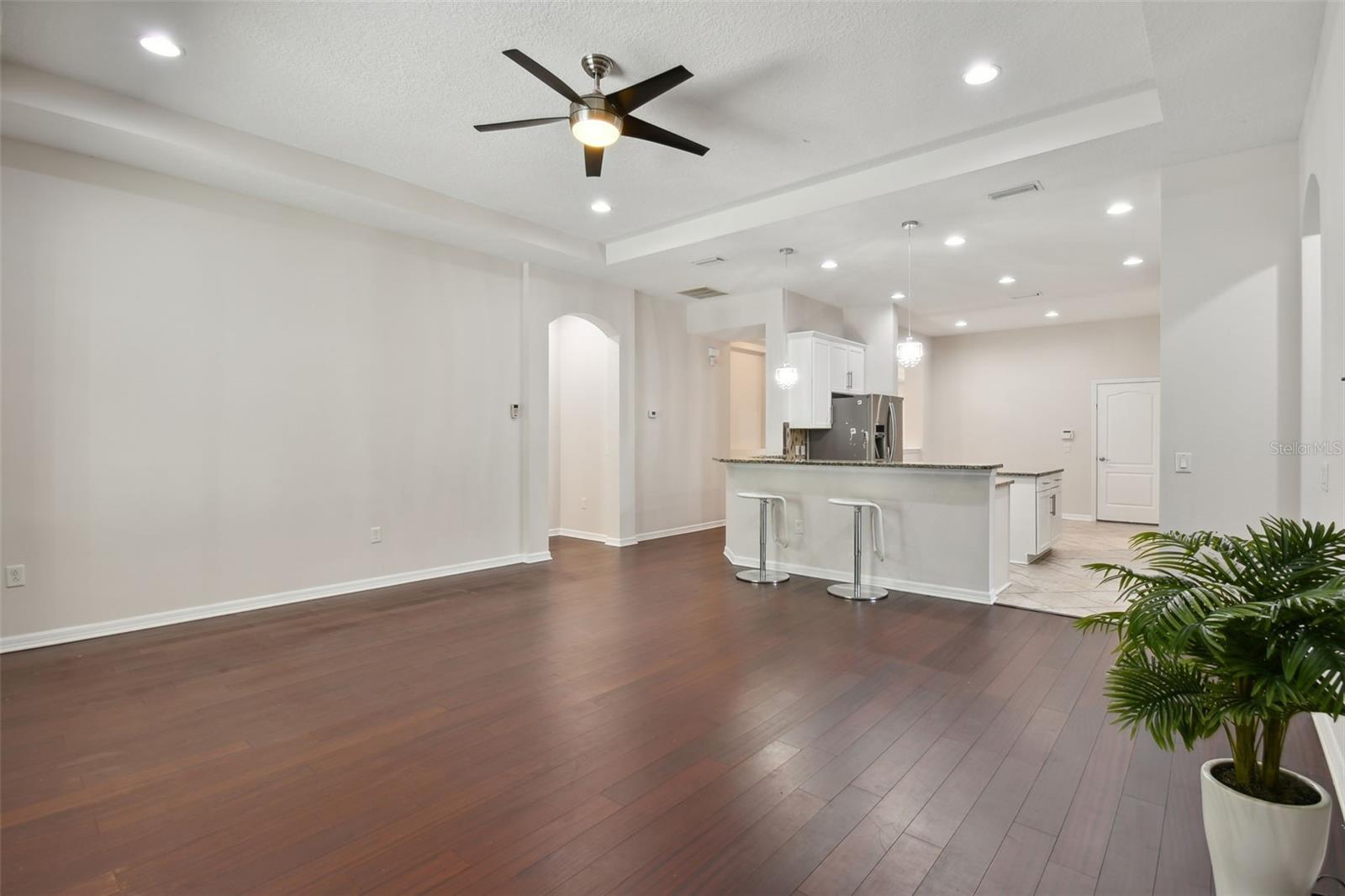 27806 AUTUMN BREEZE CIR, WESLEY CHAPEL, FL, 33544