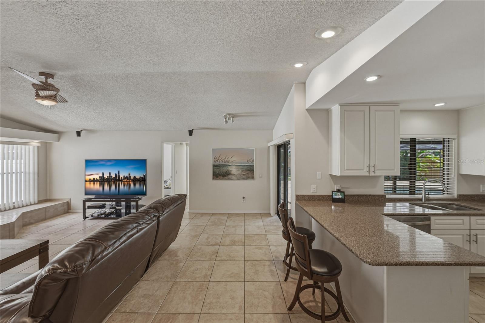 1737 SHADY LEAF DR, VALRICO, FL, 33596
