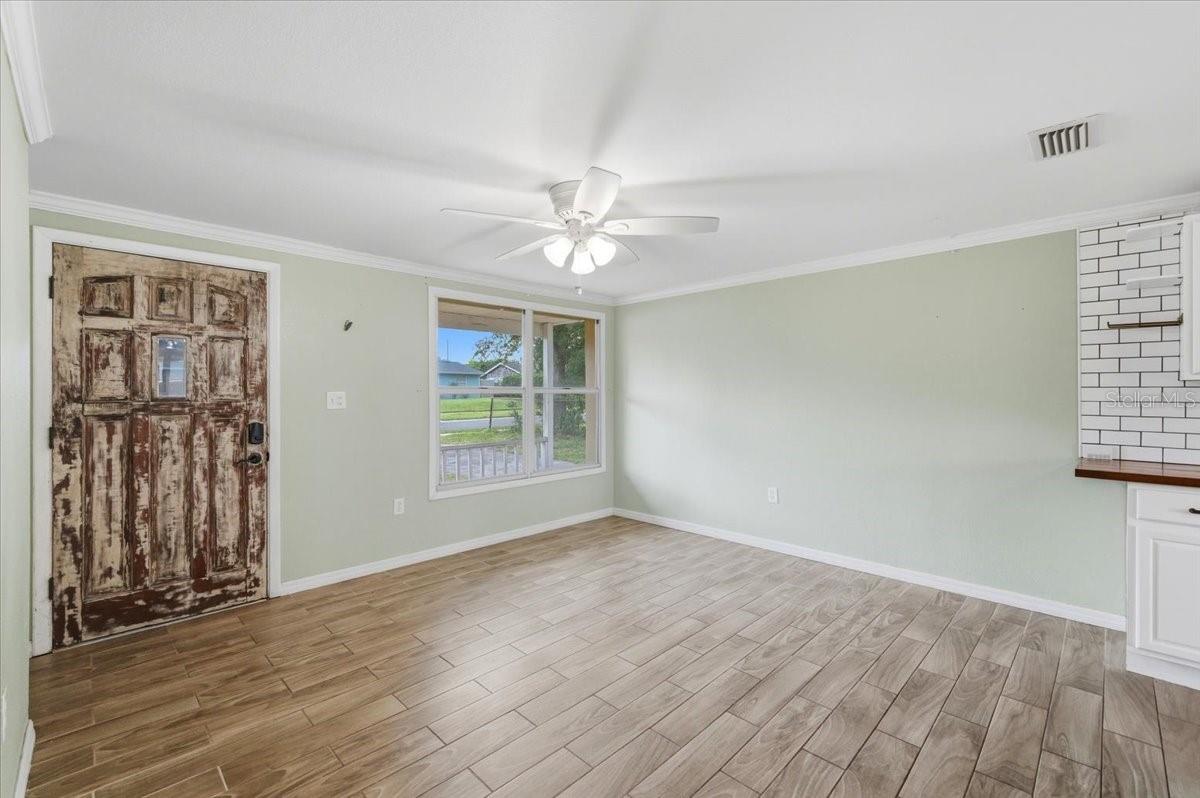 1515 TRADEWINDS AVE, LAKELAND, FL, 33801
