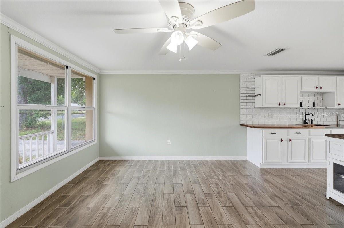 1515 TRADEWINDS AVE, LAKELAND, FL, 33801