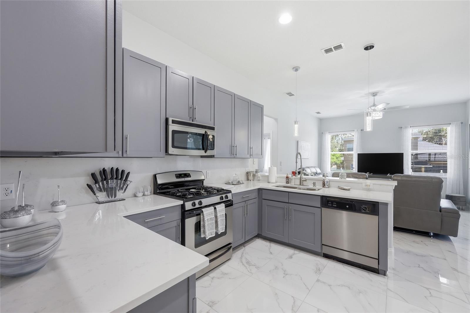 3435 TUMBLING RIVER DR, CLERMONT, FL, 34711