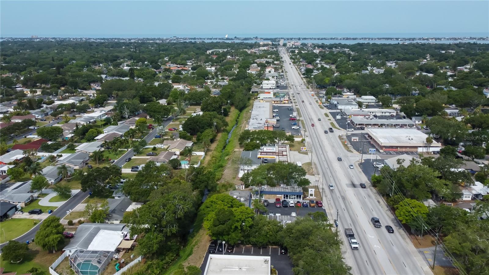 1631 W BAY DR, LARGO, FL, 33770