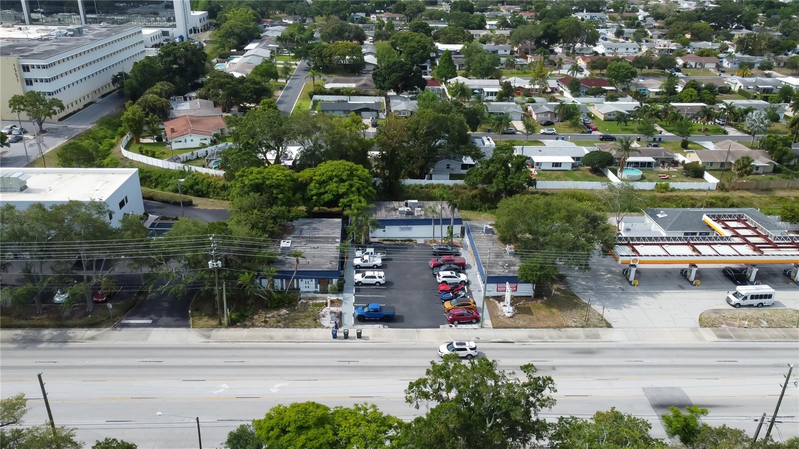 1631 W BAY DR, LARGO, FL, 33770
