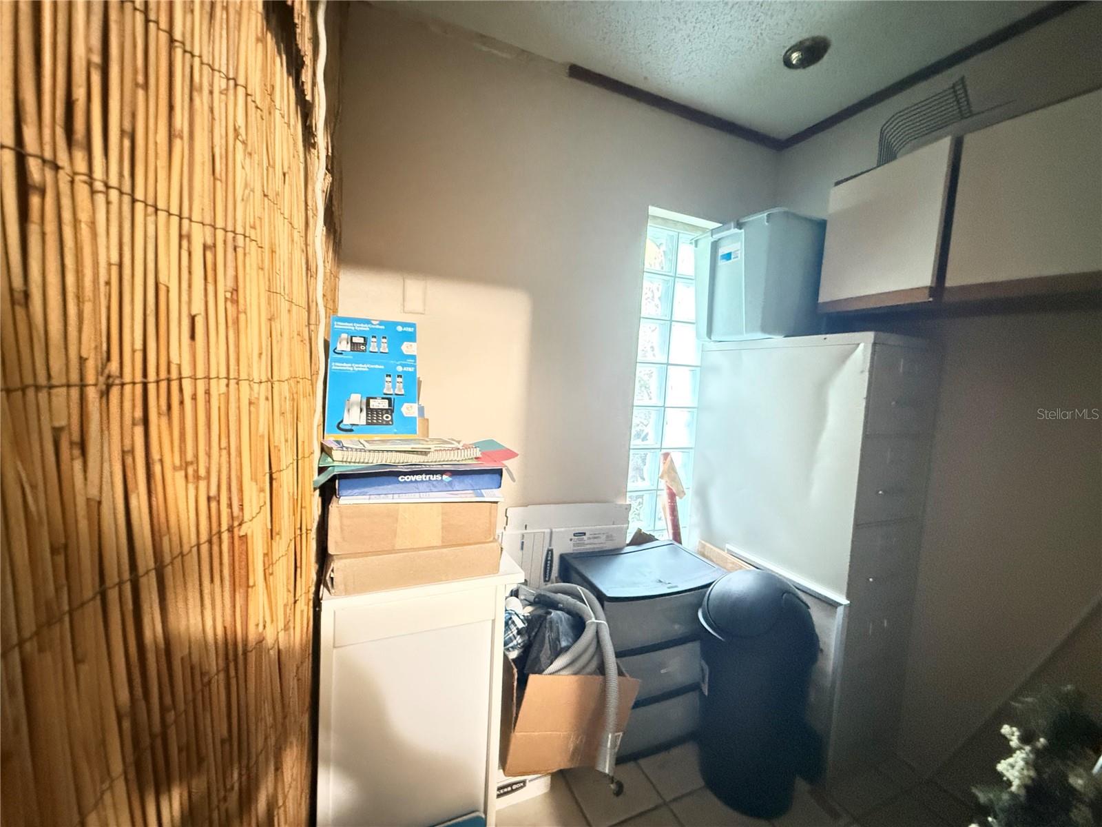 1631 W BAY DR, LARGO, FL, 33770