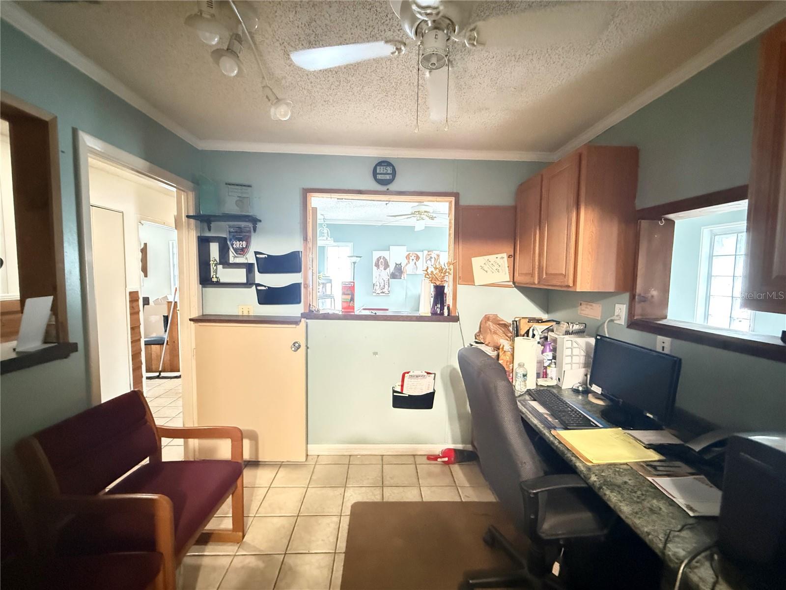 1631 W BAY DR, LARGO, FL, 33770