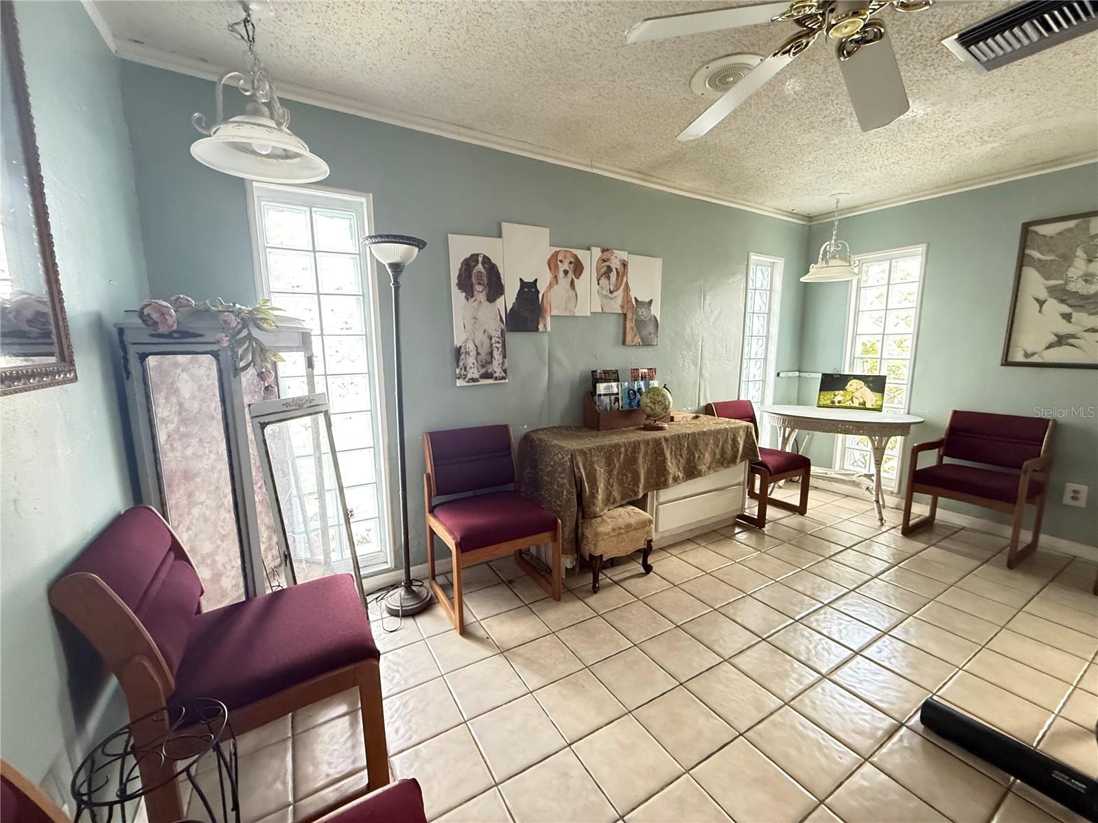 1631 W BAY DR, LARGO, FL, 33770