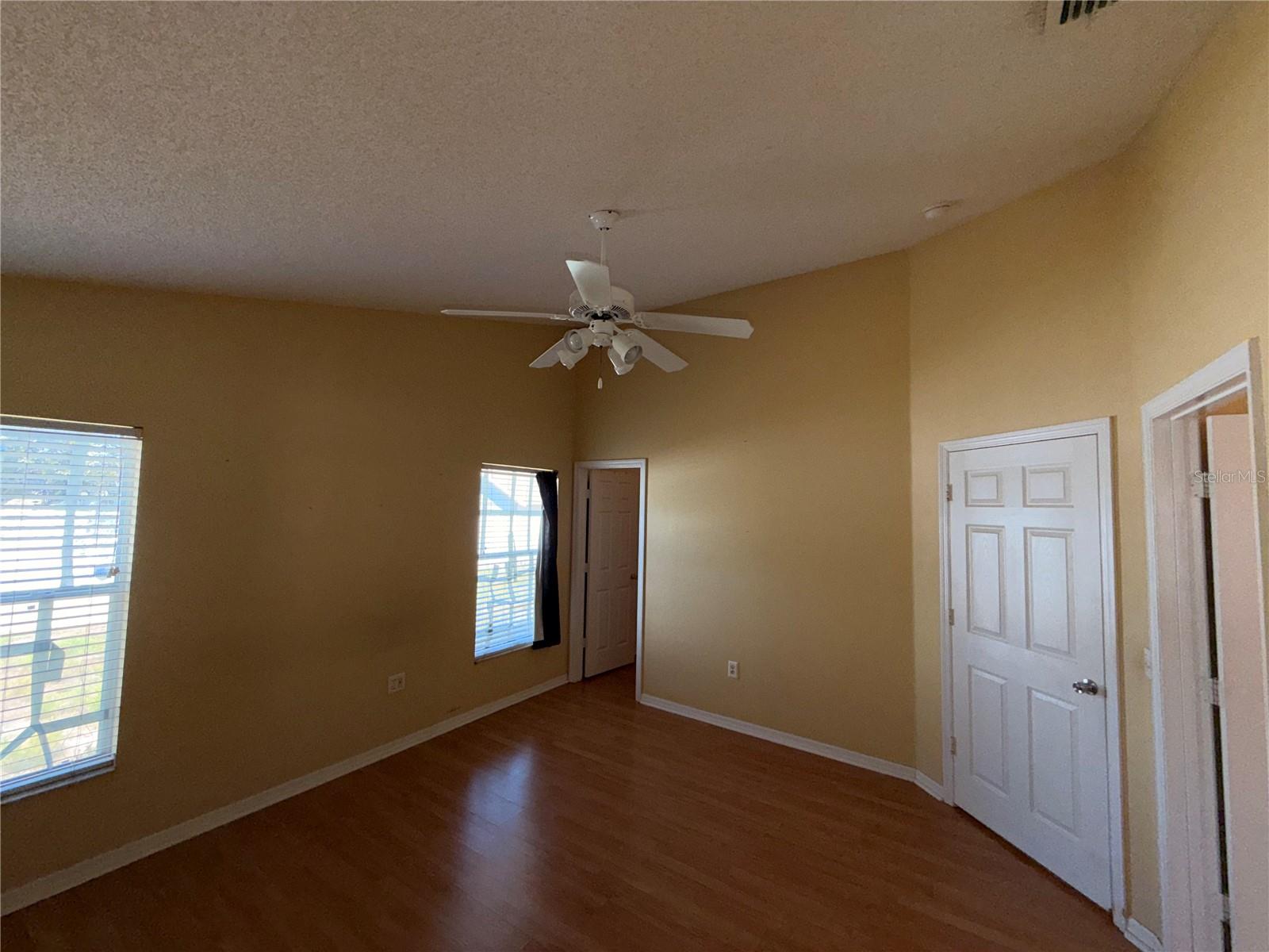 612 PRINCE CHARLES DR, DAVENPORT, FL, 33837