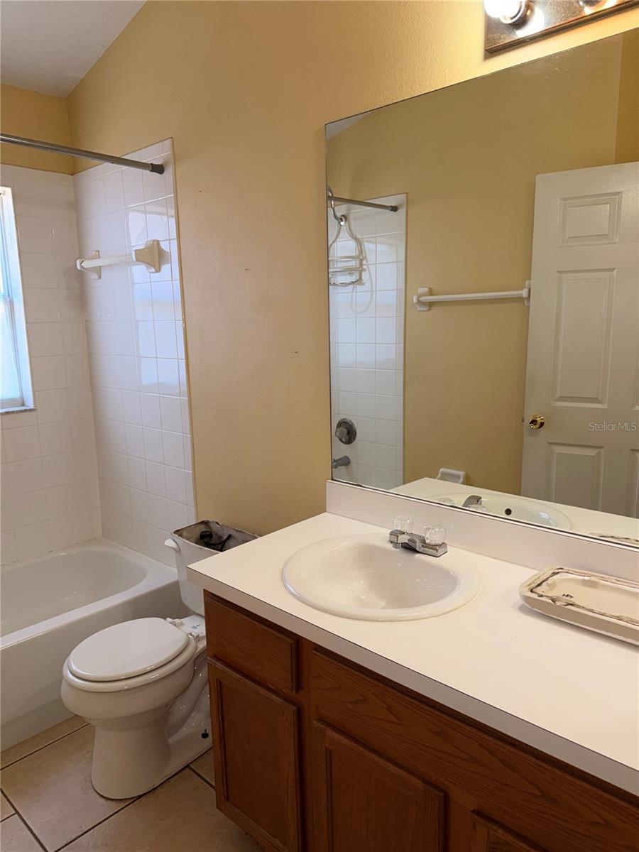 612 PRINCE CHARLES DR, DAVENPORT, FL, 33837