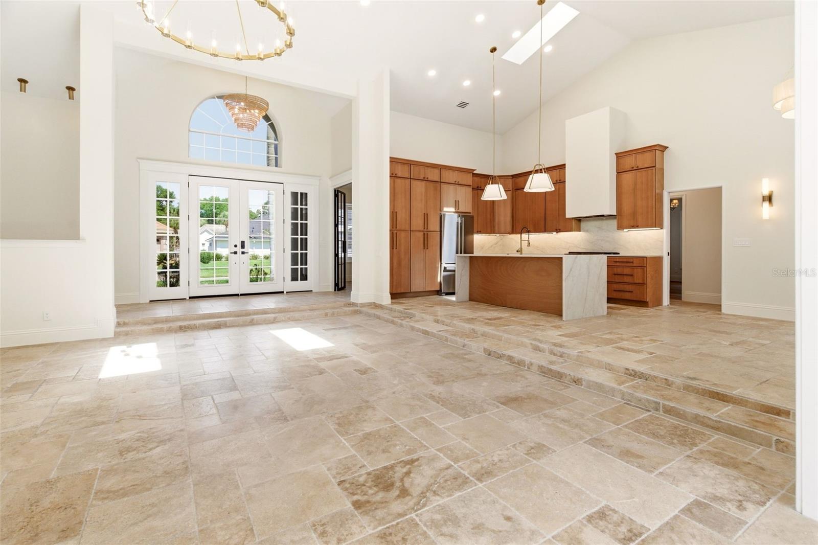 8935 JONATHAN MANOR DR, ORLANDO, FL, 32819