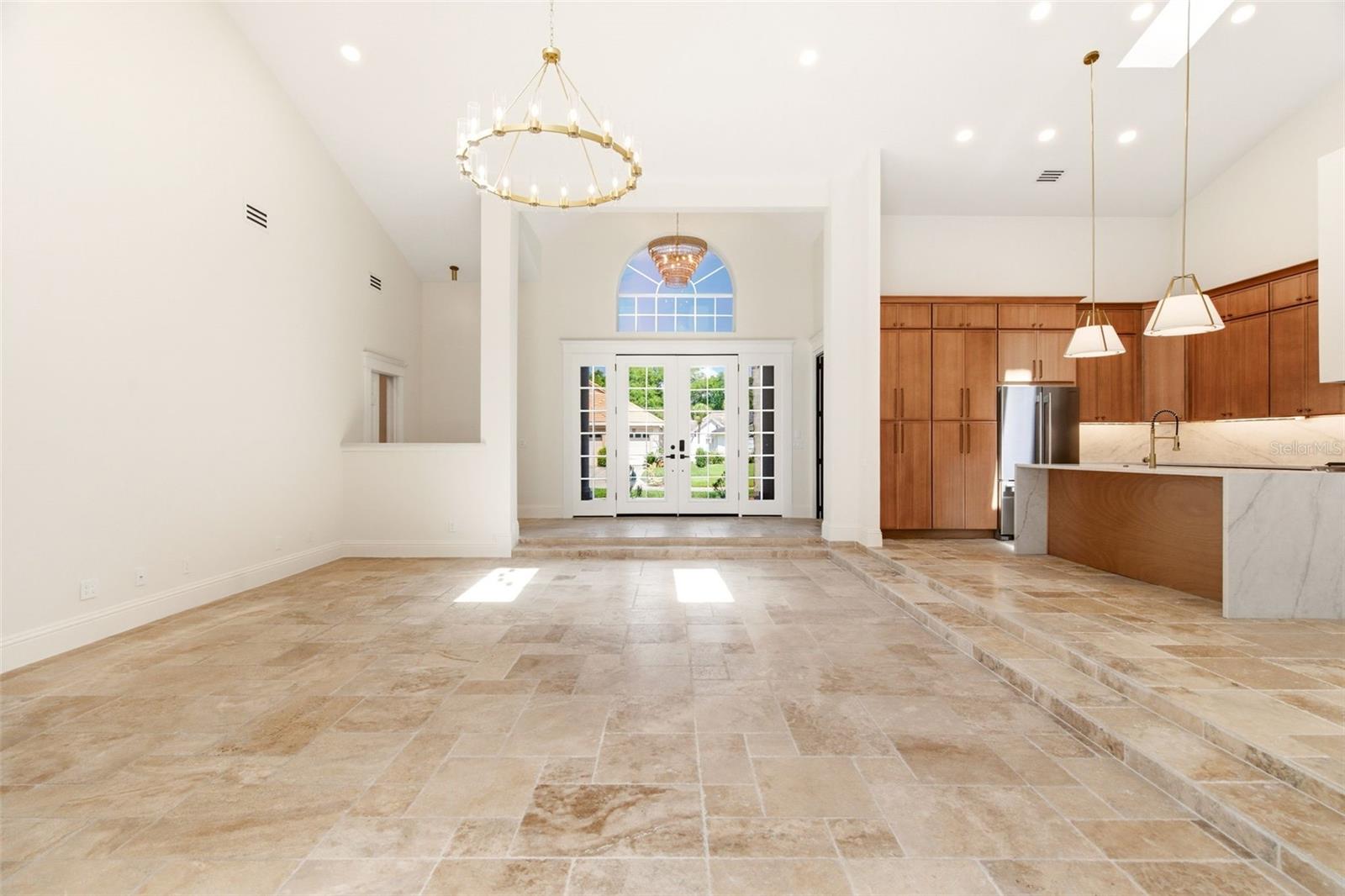 8935 JONATHAN MANOR DR, ORLANDO, FL, 32819