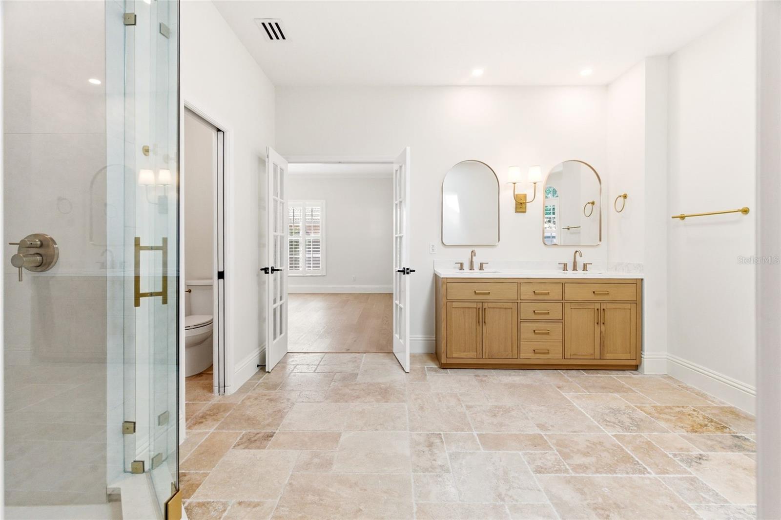 8935 JONATHAN MANOR DR, ORLANDO, FL, 32819