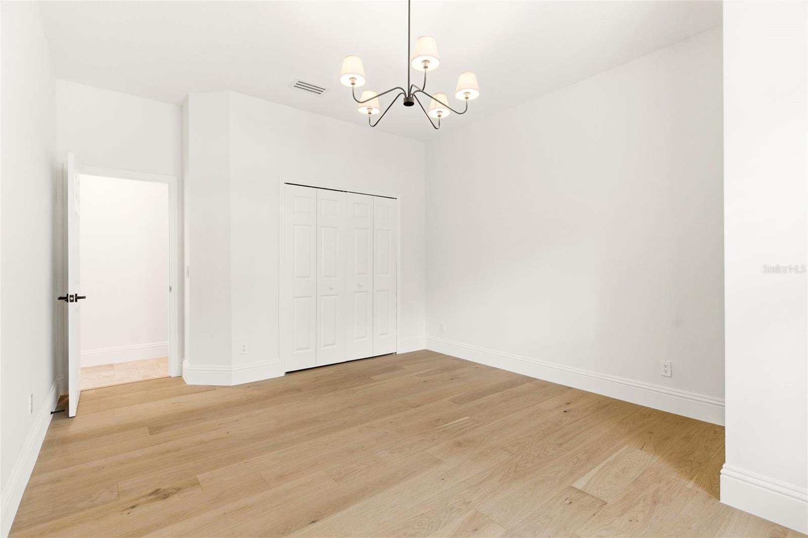 8935 JONATHAN MANOR DR, ORLANDO, FL, 32819