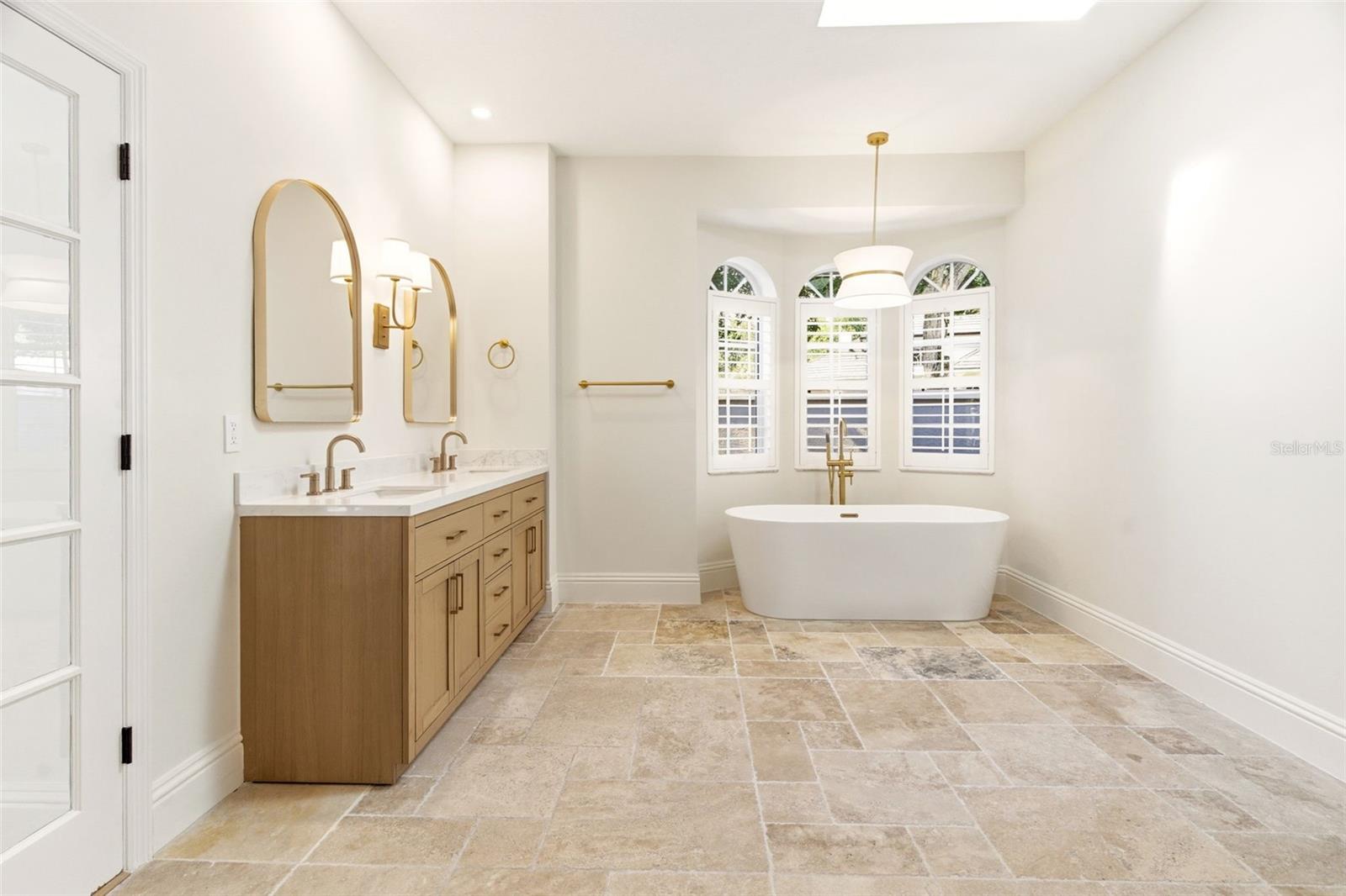 8935 JONATHAN MANOR DR, ORLANDO, FL, 32819