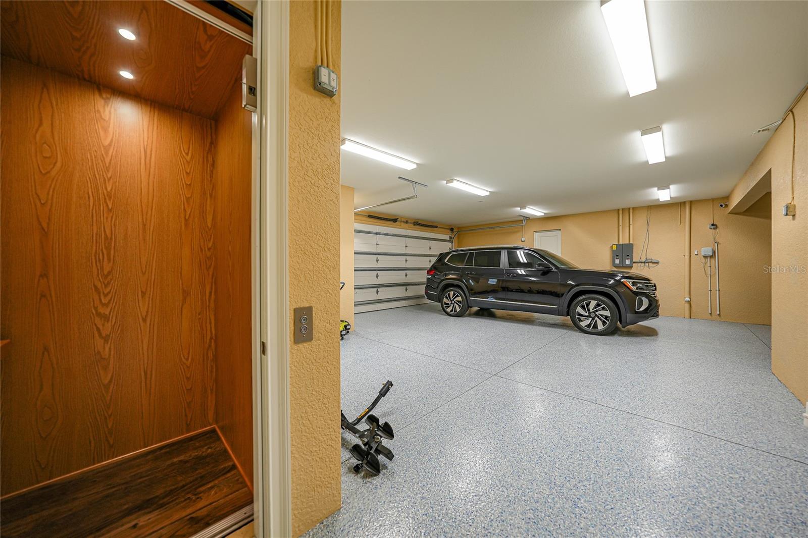 9240 PINE COVE DR, ENGLEWOOD, FL, 34224