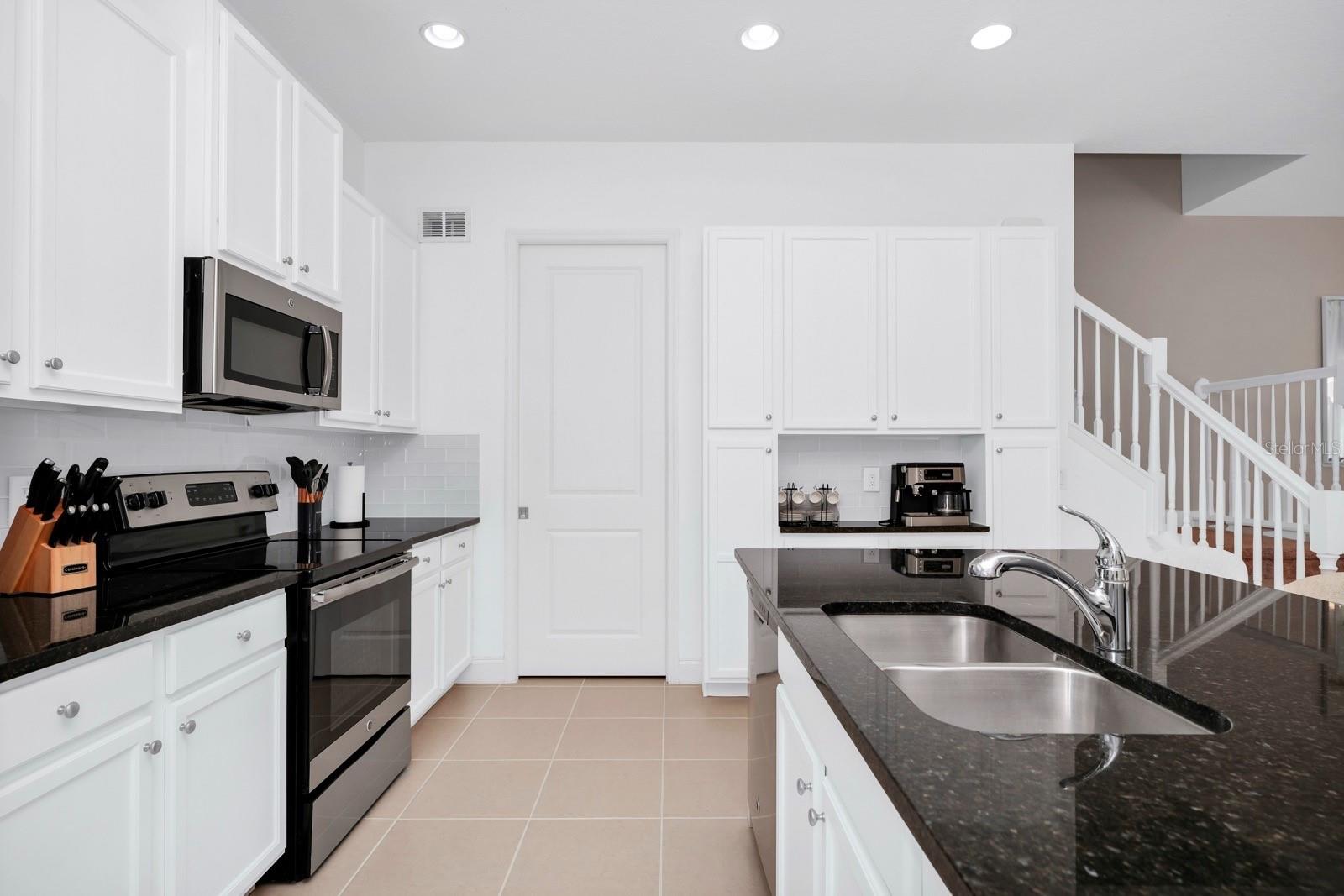 302 CAPTIVA DR, DAVENPORT, FL, 33896