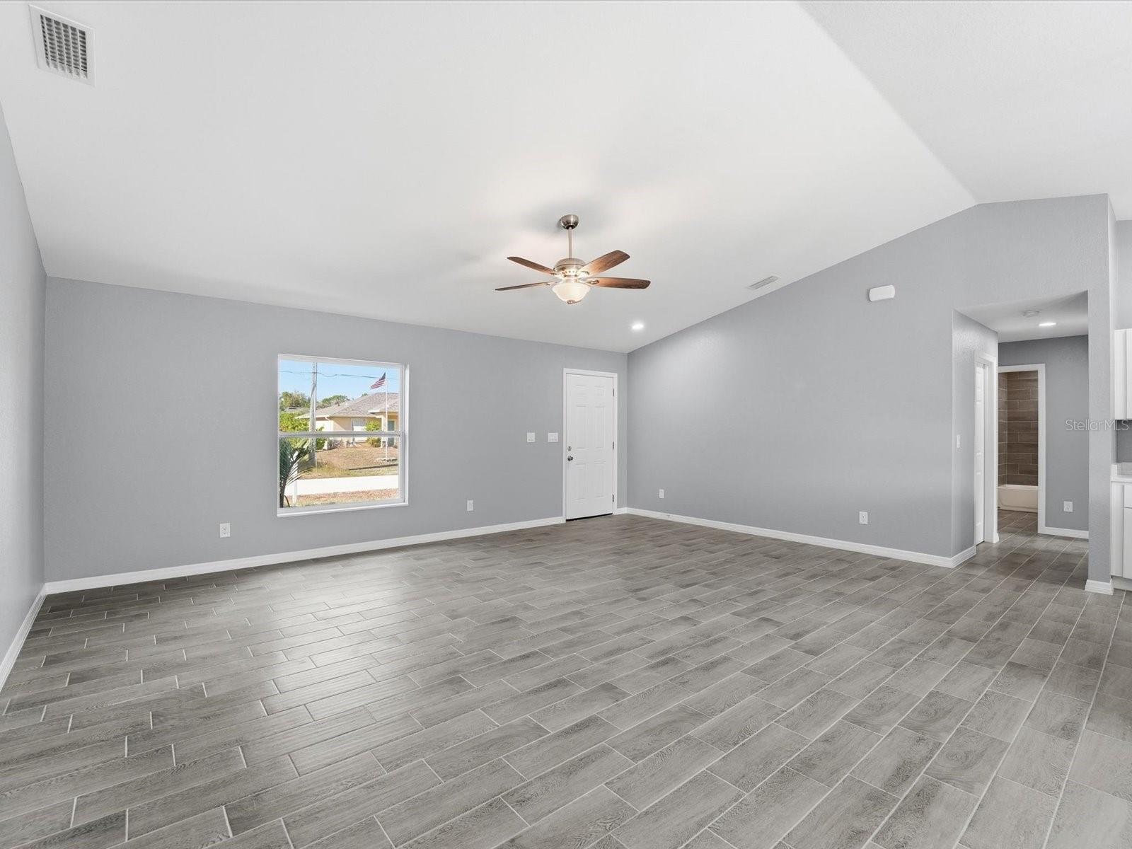 12081 SNOW BIRD AVE, PORT CHARLOTTE, FL, 33981