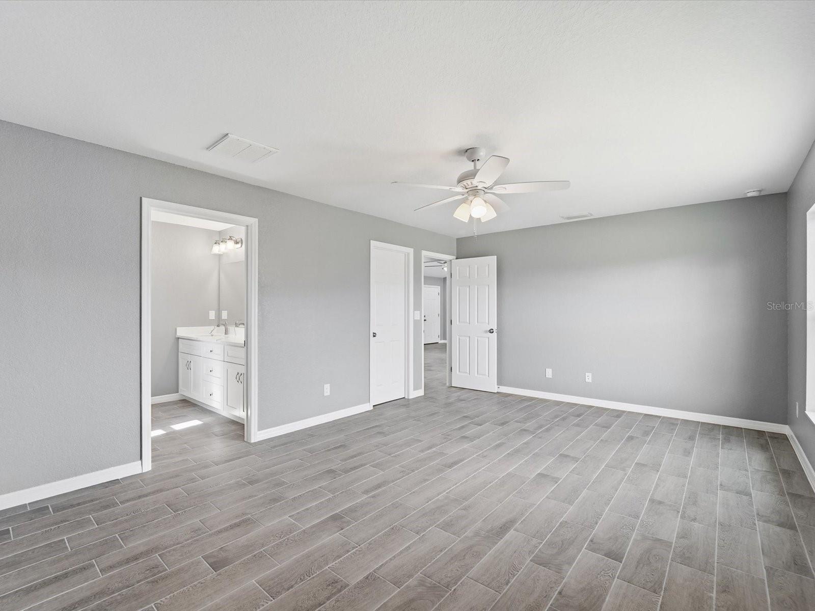 12081 SNOW BIRD AVE, PORT CHARLOTTE, FL, 33981