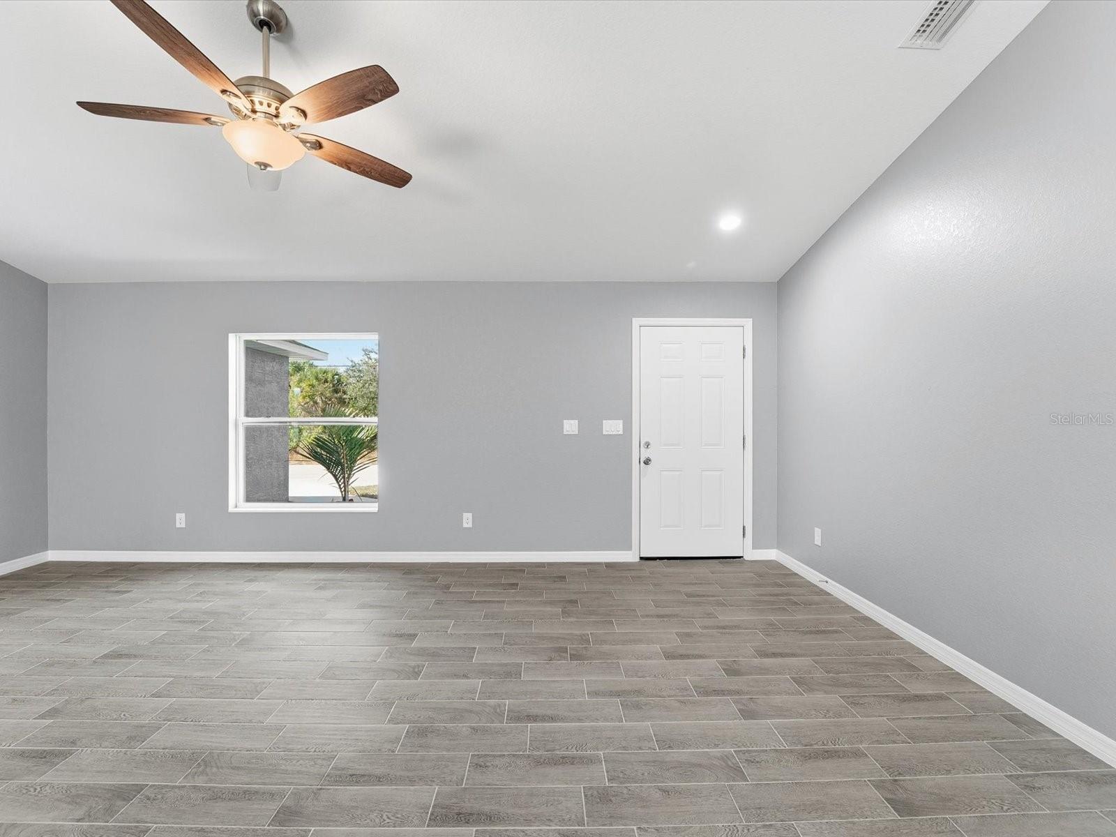 12081 SNOW BIRD AVE, PORT CHARLOTTE, FL, 33981